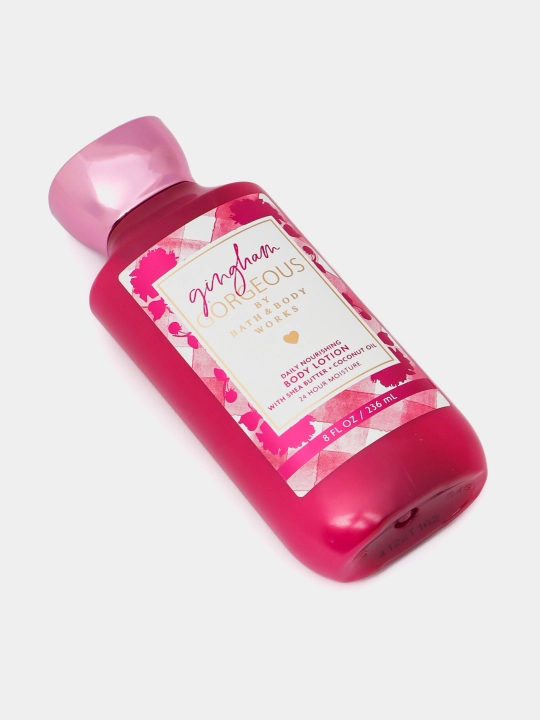 BATH AND BODY WORKS Парфюмepный увлажняющий лосьон для тела, 236 мл