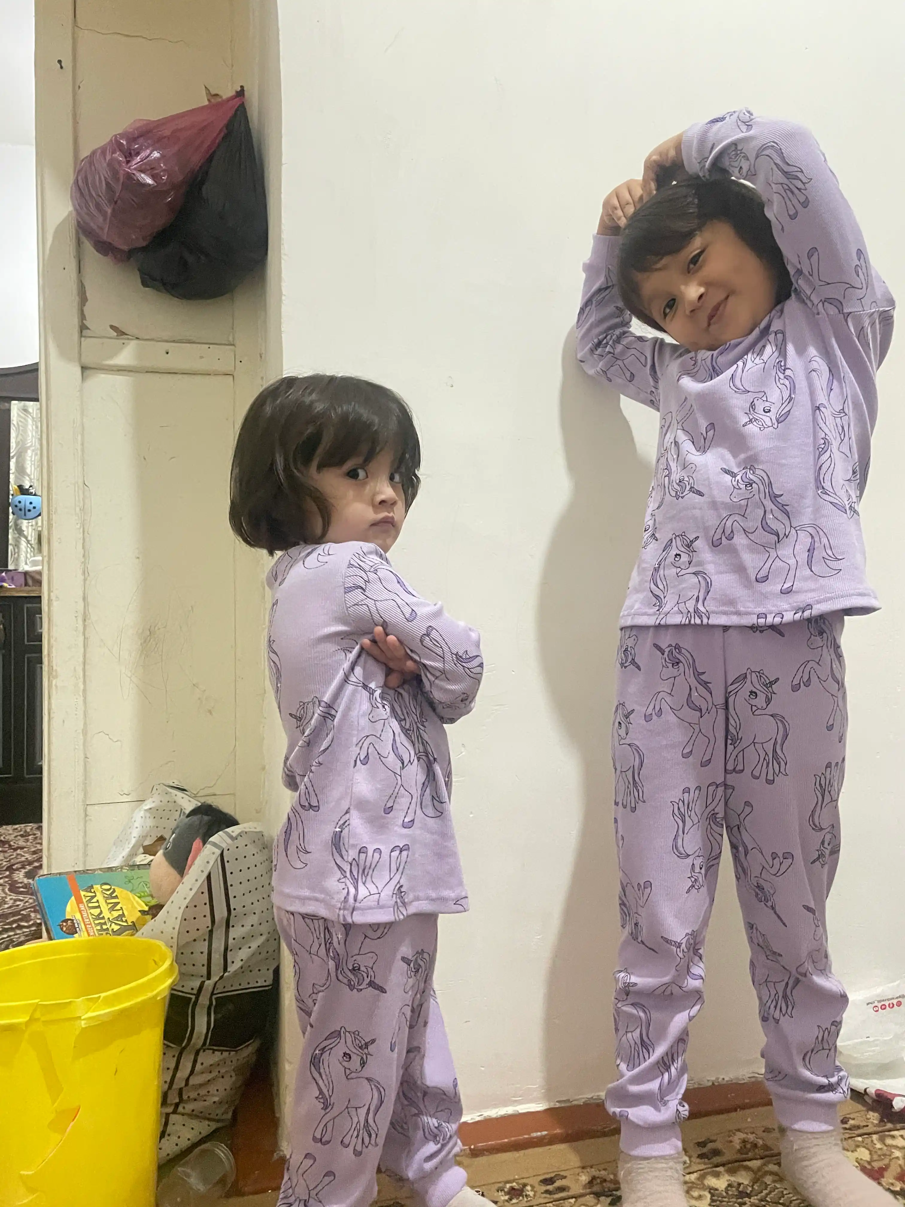Qizlar uchun bolalar pijamasi, NEO kofta va shimlar to‘plami