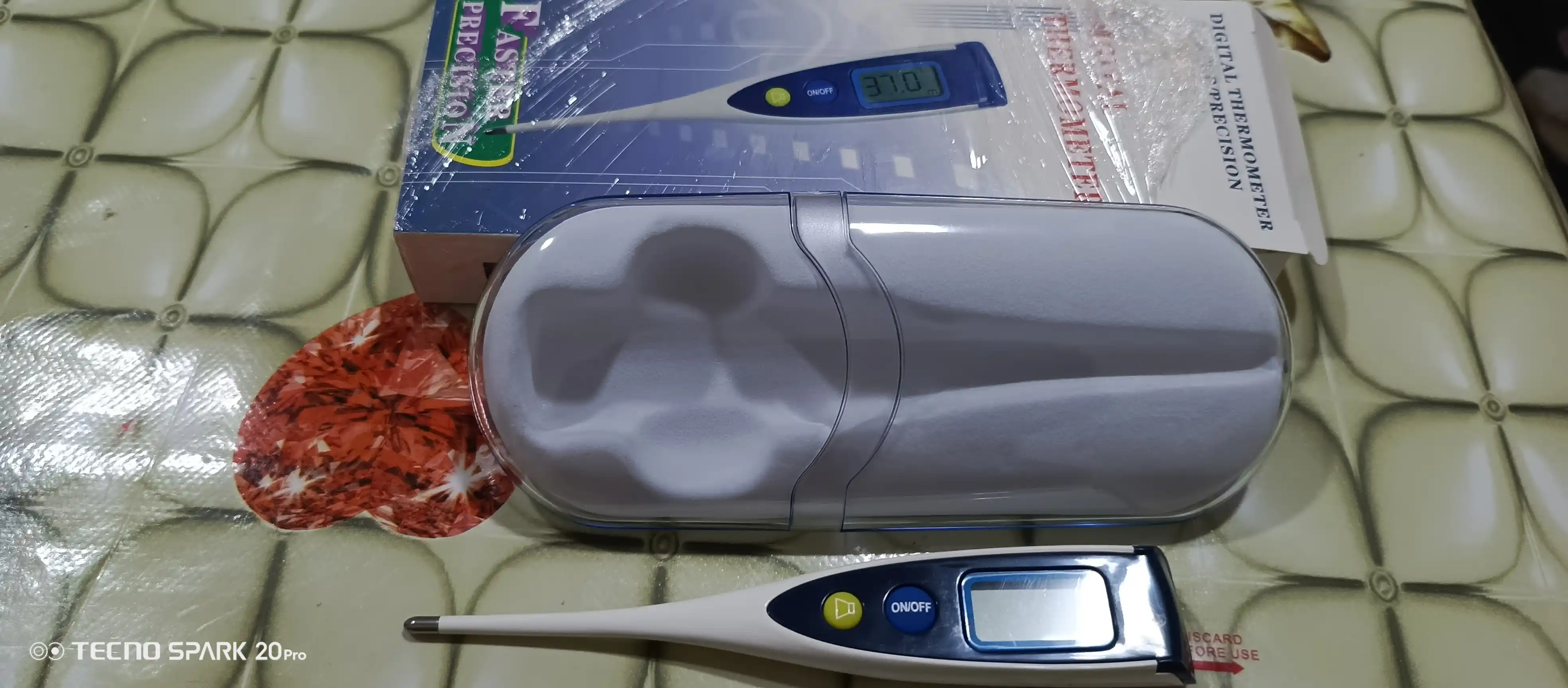 Ovozli elektron termometr