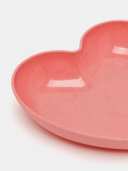 Yurak shaklidagi plastik qayta ishlatiladigan tarelkalar