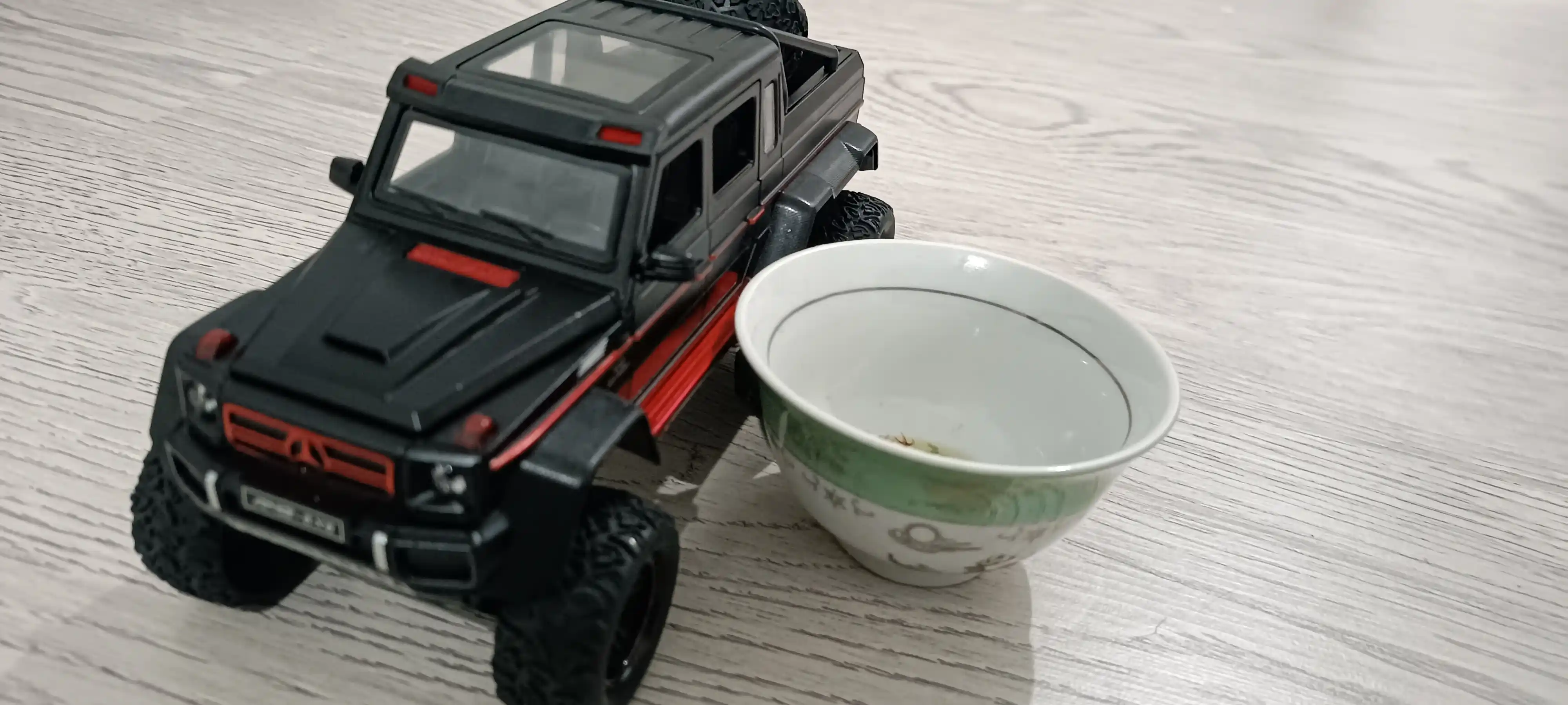FIDGO avtomobil modeli, Mercedes G63 AMG 6x6