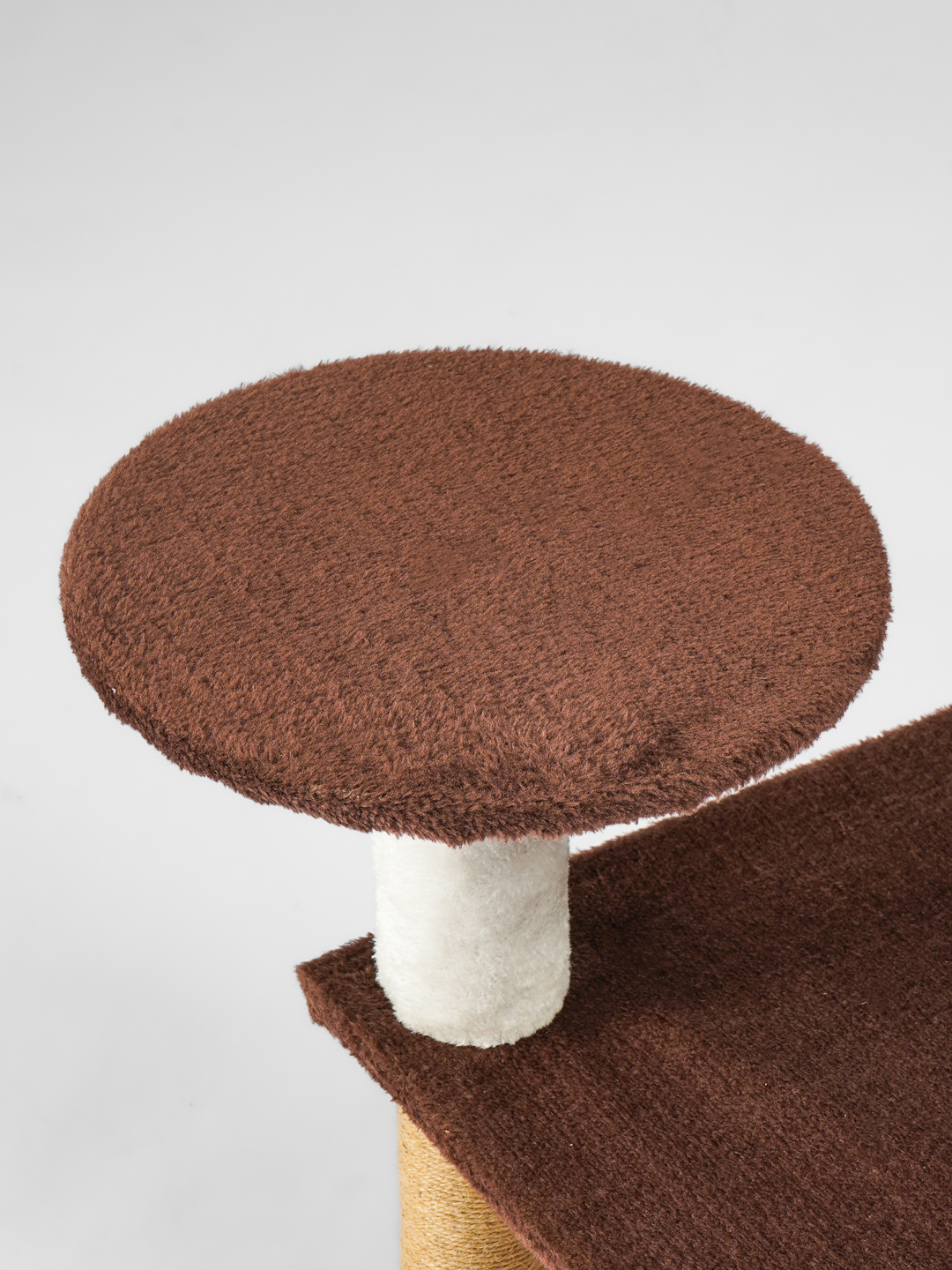 Orqa tomondan bar kursisida dumba suratlari