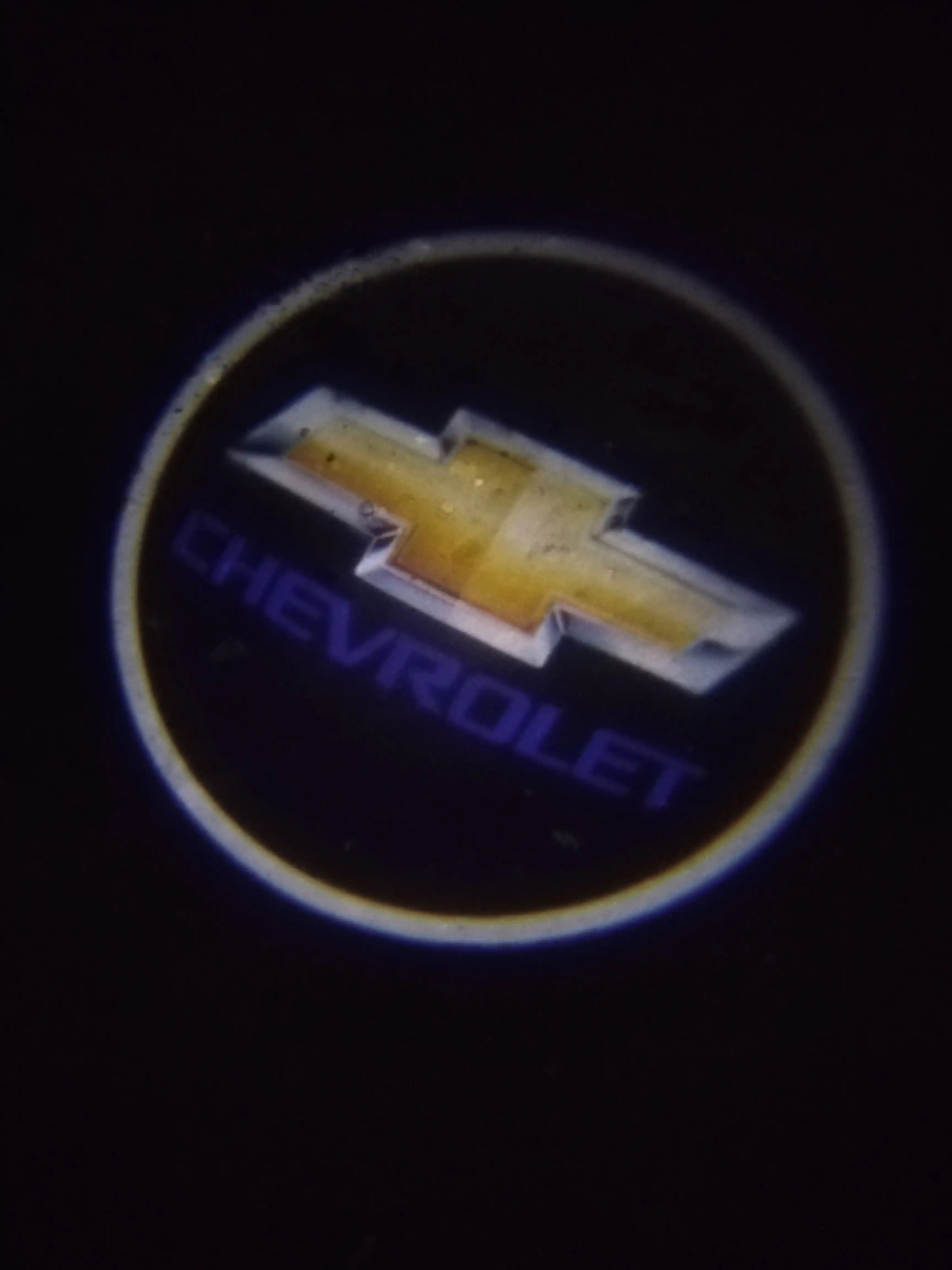 LED-проектор на дверь автомобиля — логотип Chevrolet, беспроводной, на батарейках