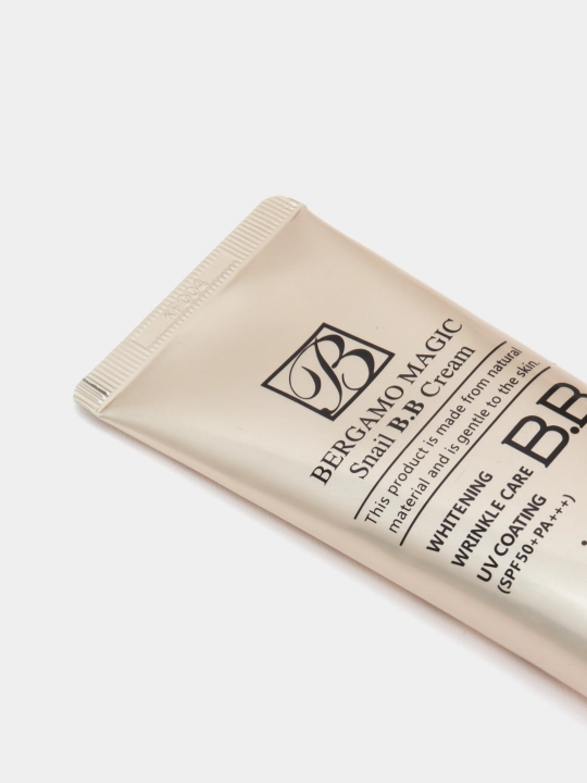 Увлажняющий BB-крем с муцином улитки BERGAMO Magic, CROME Snail BB SPF 50+, 50 мл