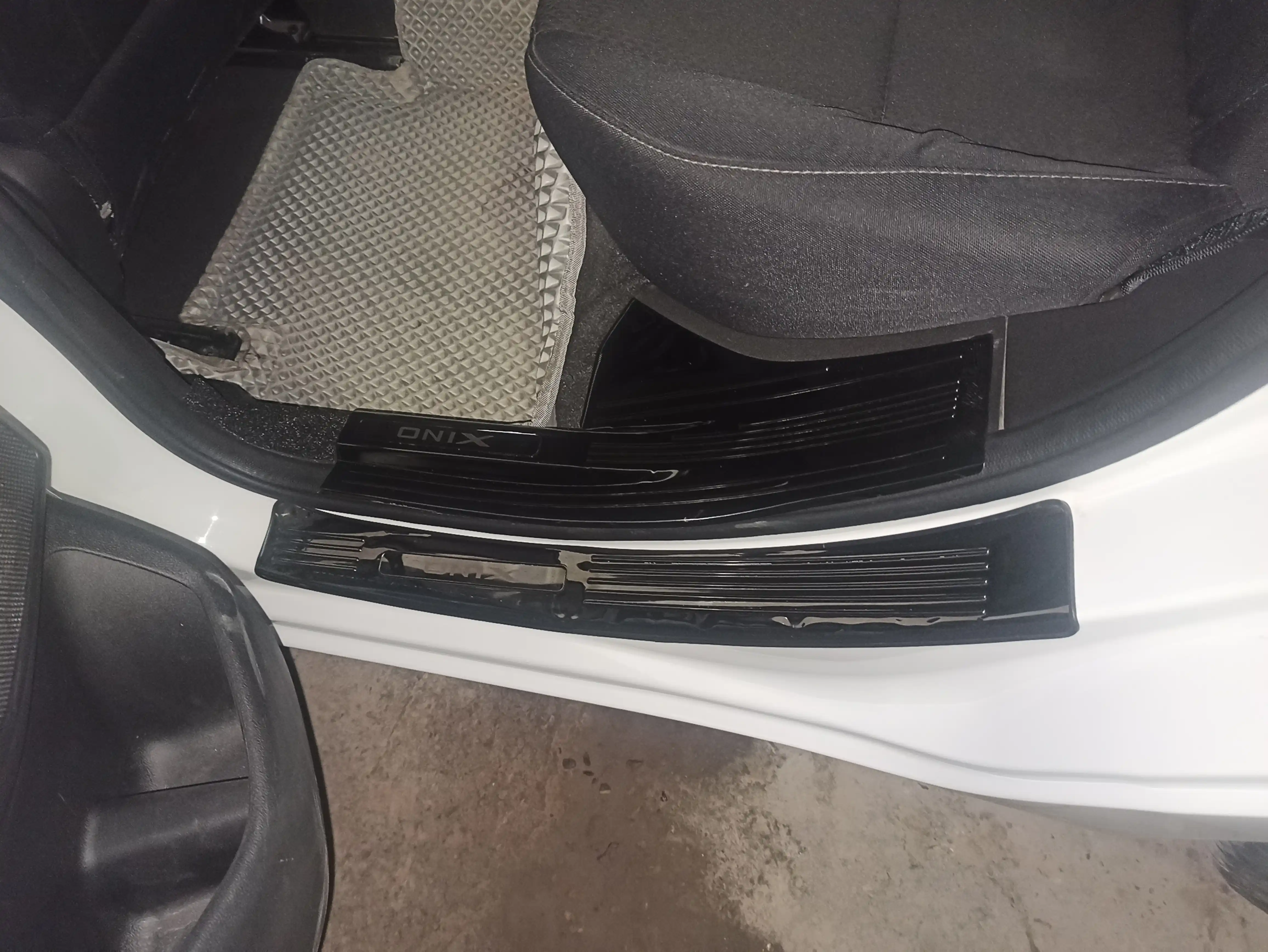 Ostona to'shamalari Cobalt, Spark, Nexia 1,2,3 Matiz, Lacetti, Gentra, Damas uchun, nikkel