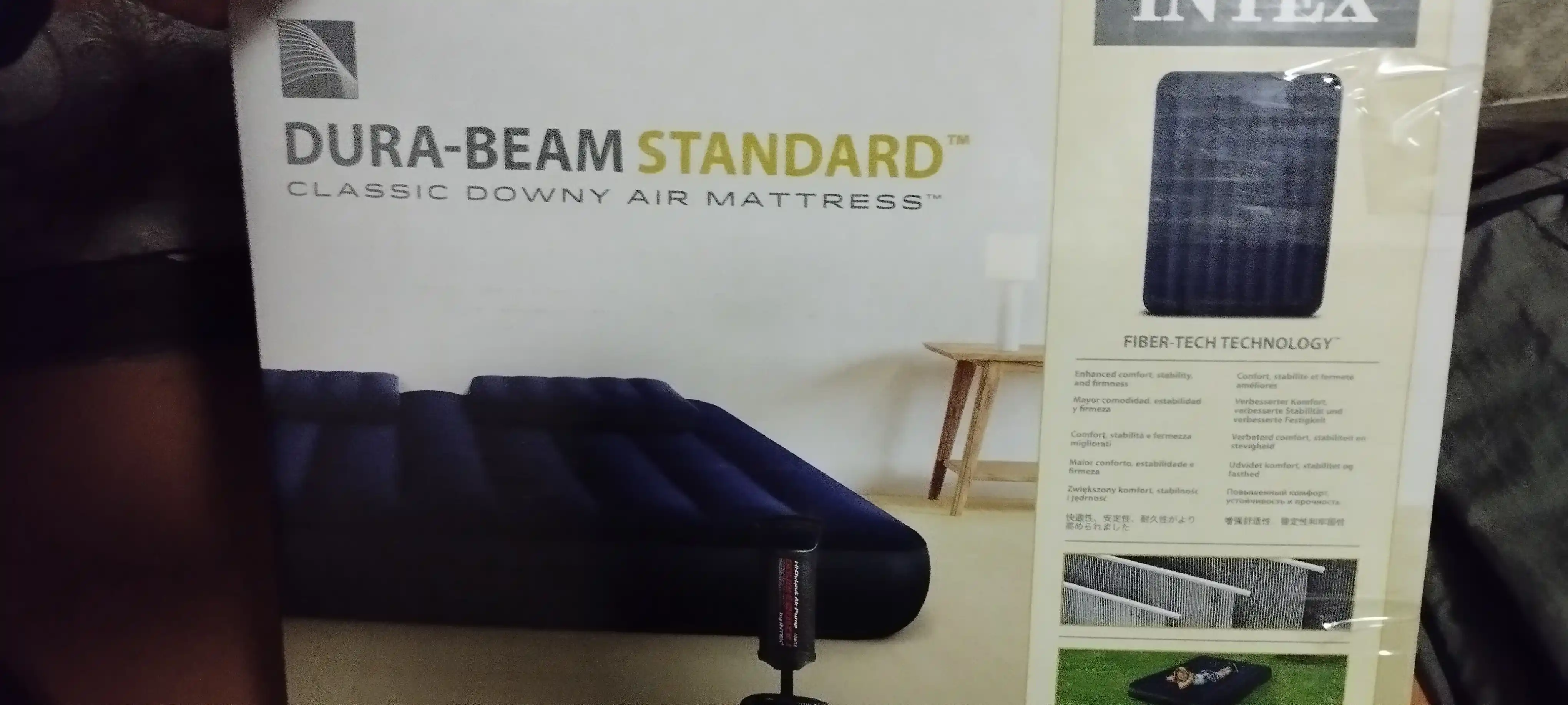 Puflanadigan matras ikki kishilik, nasos va yostiqlar bilan Intex 64765, 203 * 152 * 25 sm