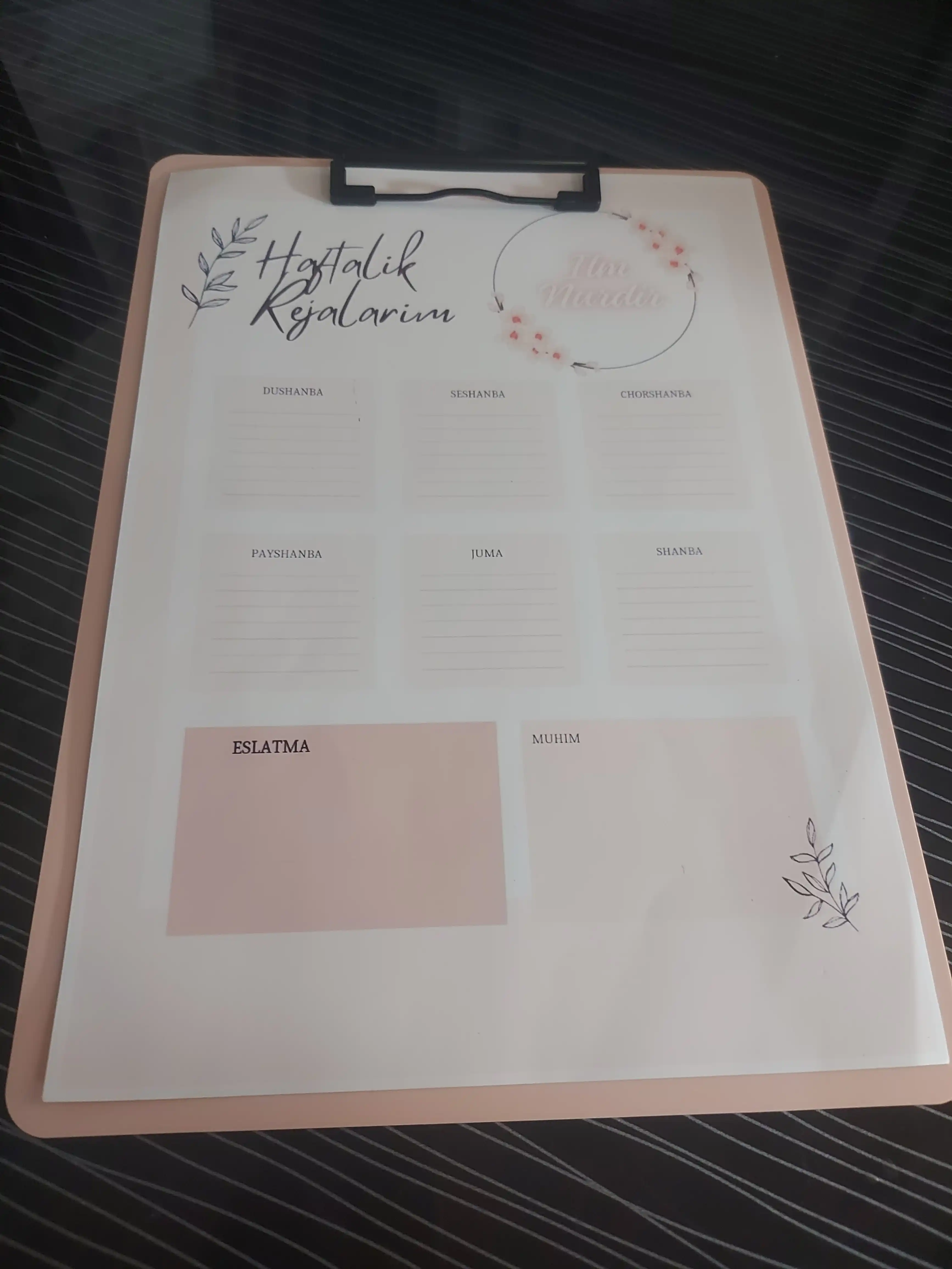 Планшет для бумаг Deli EF403 q0000047489