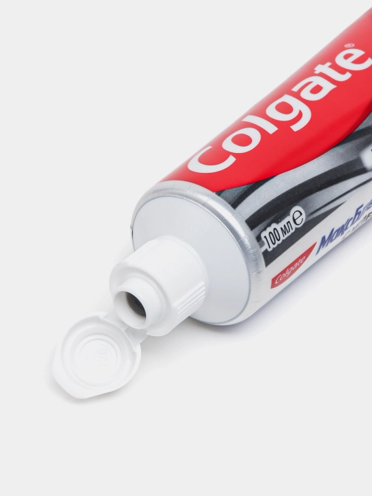 Colgate Maks Blesk ko‘mir va mayin yalpiz ta’mli tish pastasi, 100 ml