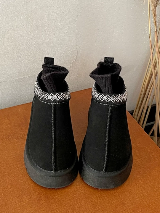 Ayollar, zamonaviy uggisi