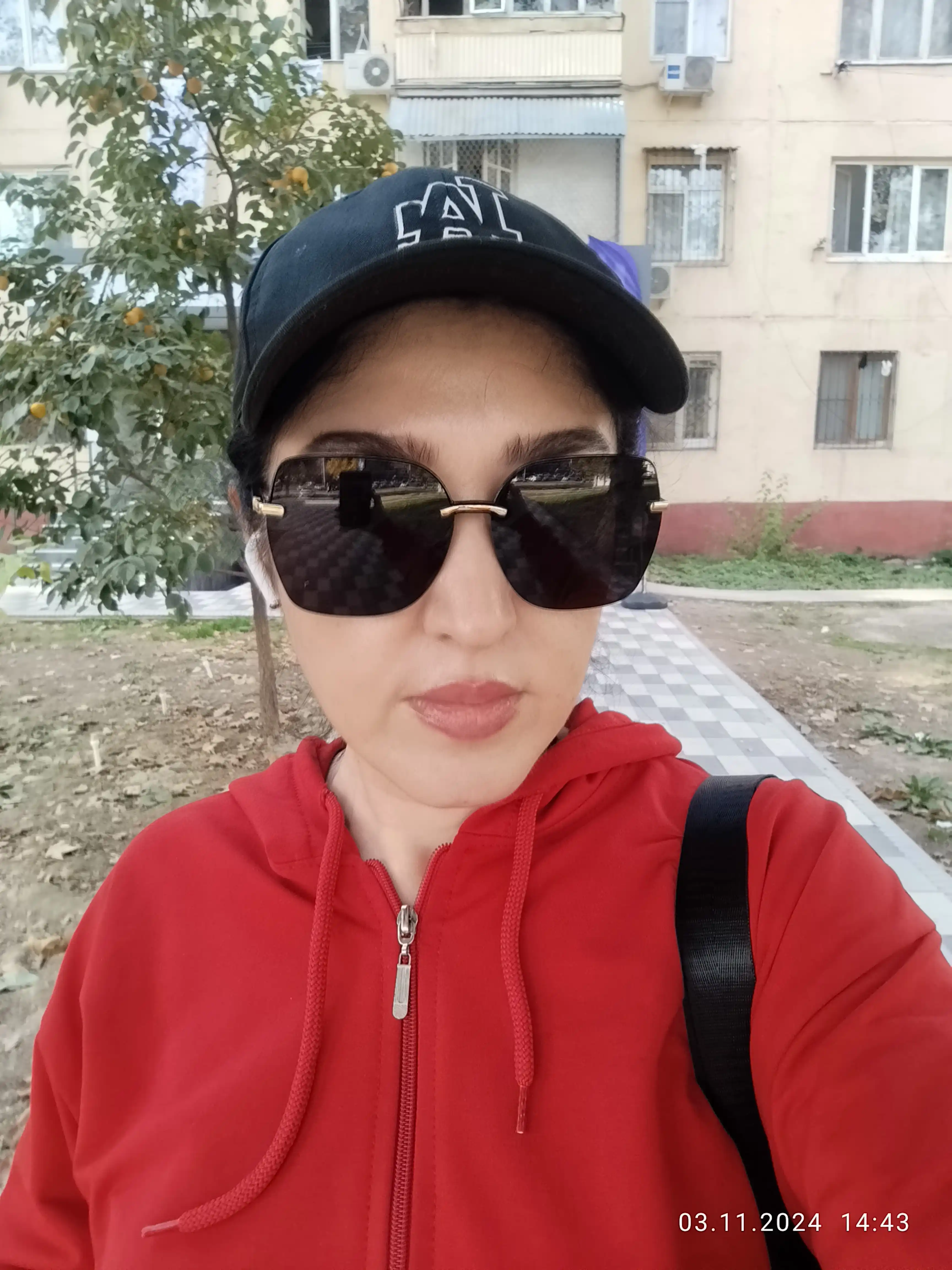 Солнцезащитные очки, женские