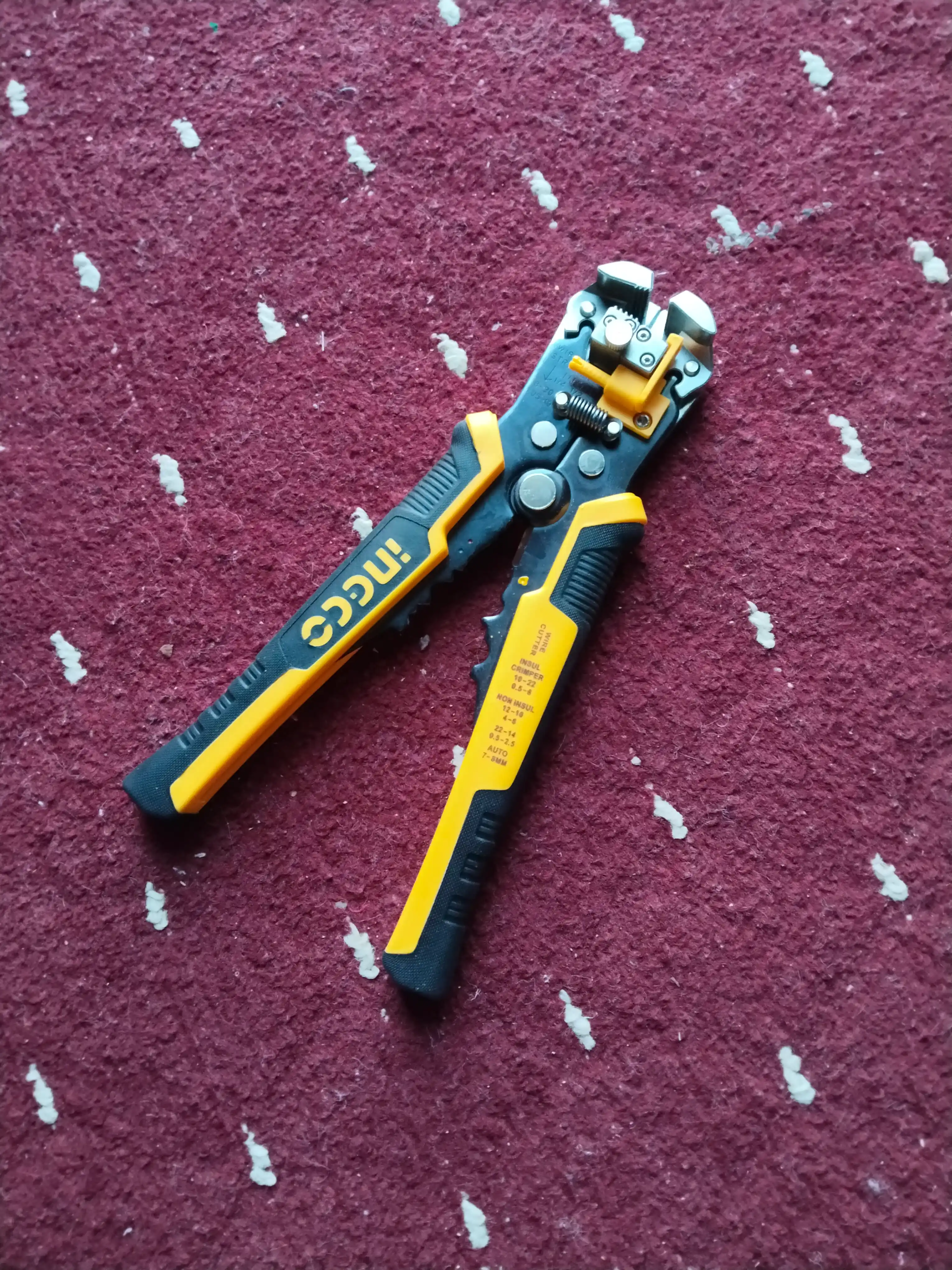 Avtomatik stripper, ko‘p funktsiyali INGCO HWSP102418 INDUSTRIAL, 0.2-6 mm