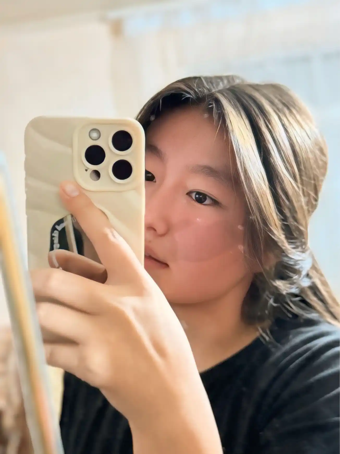 Чехол с зеркалом для iPhone