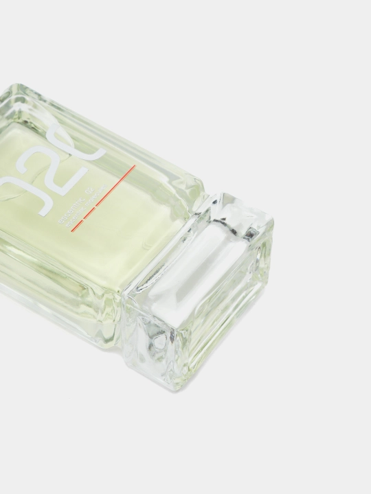 Xusgb'oylangan suv 020 Molecules Empire, 60 ml