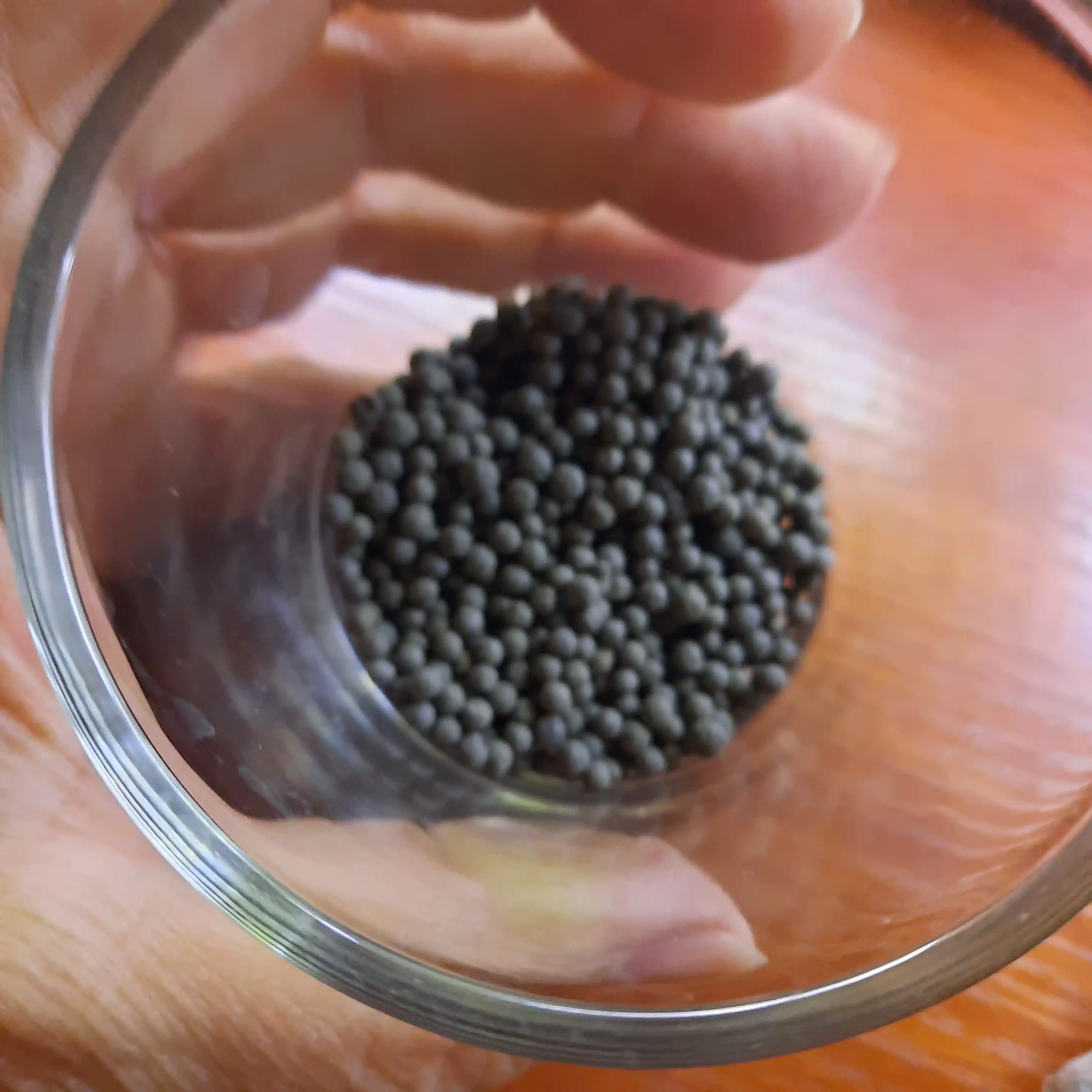 100% propant Akvarium tuprog'i, qora va jigarrang, 1 va 3 kg