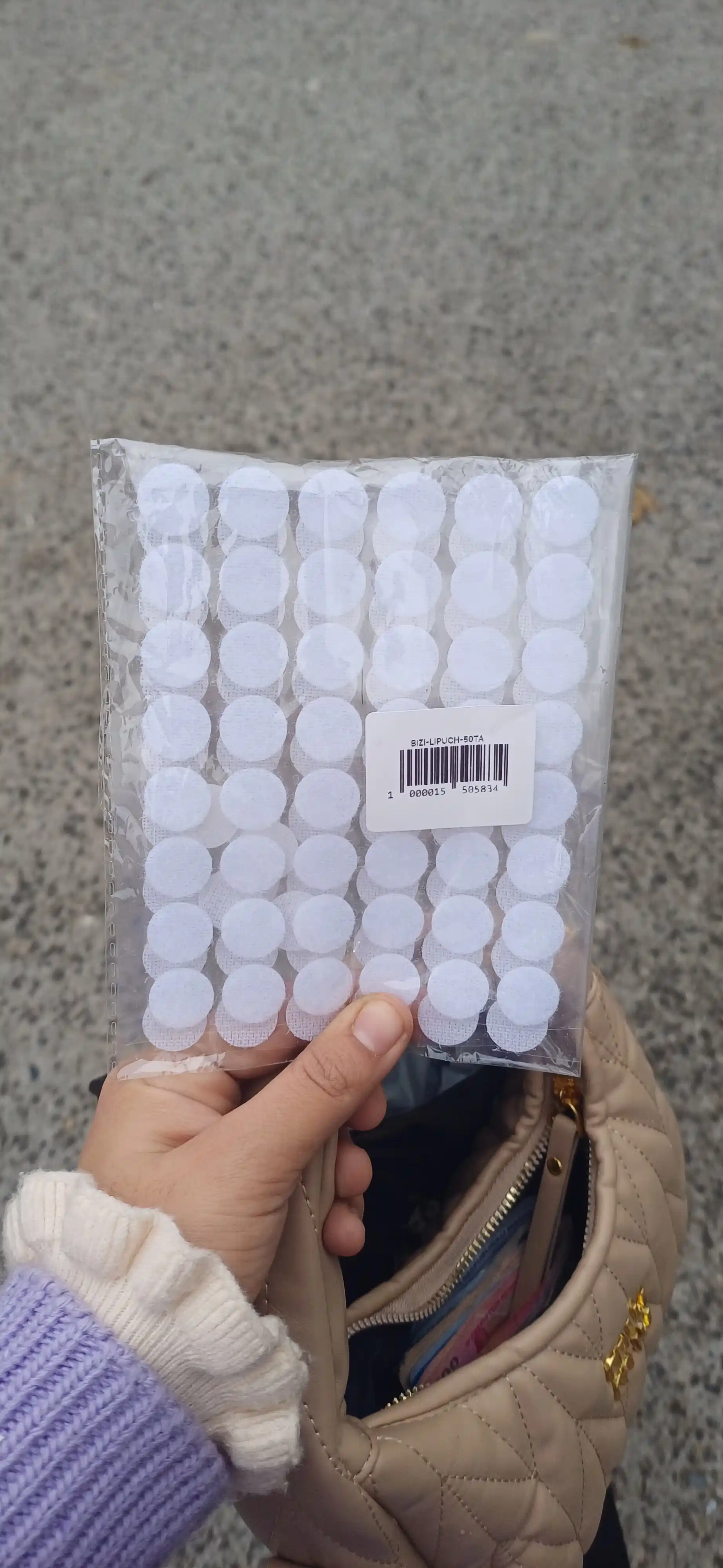 Velcro lipuchka 15 mm dumaloq — qo‘l mehnati, dekor va bolalar o‘yinlari uchun