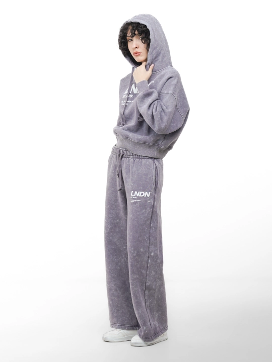 Ayollar uchun sport kostyumi, issiq