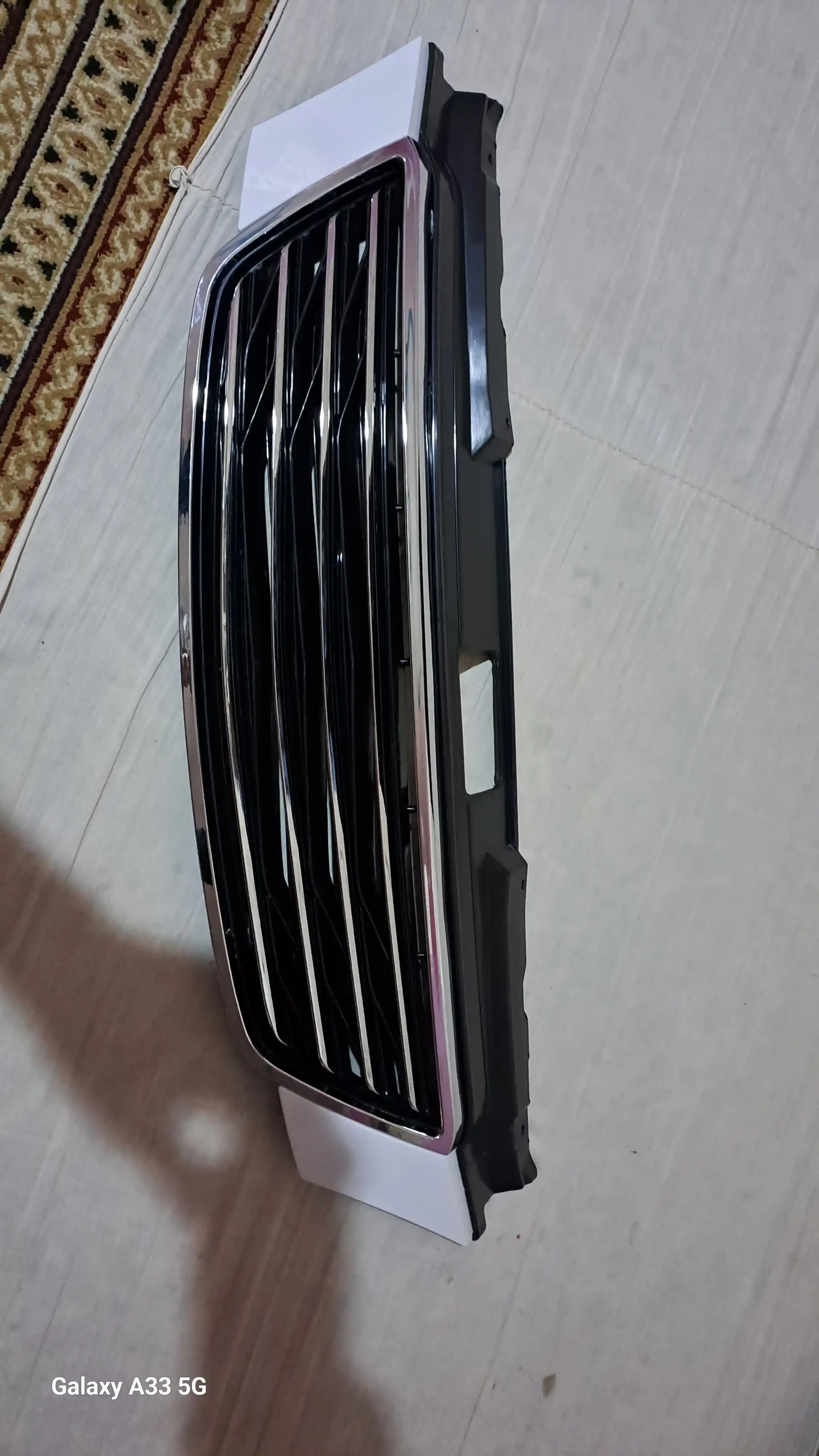 Radiatorining himoya panjarasi Gentra, Lacetti, Spark, Malibu uslubida, Mers, qoplama, nikel