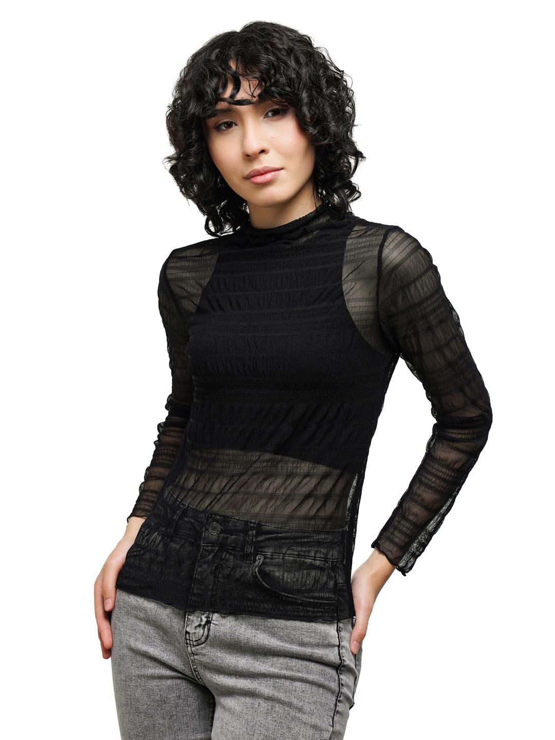 Pantolonsiz ayol shifokor