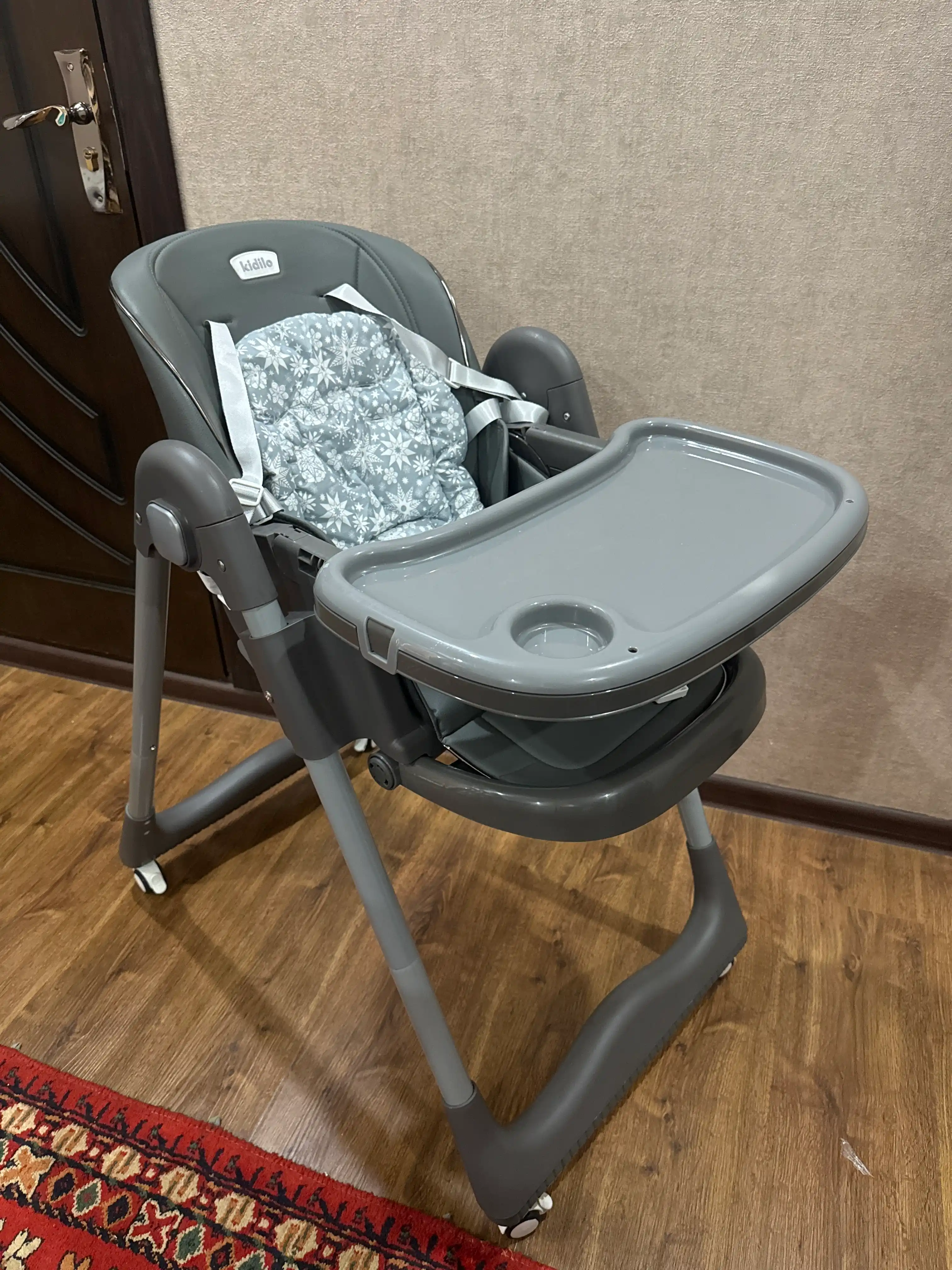 Детский стульчик для кормления KIDILO  KD-006