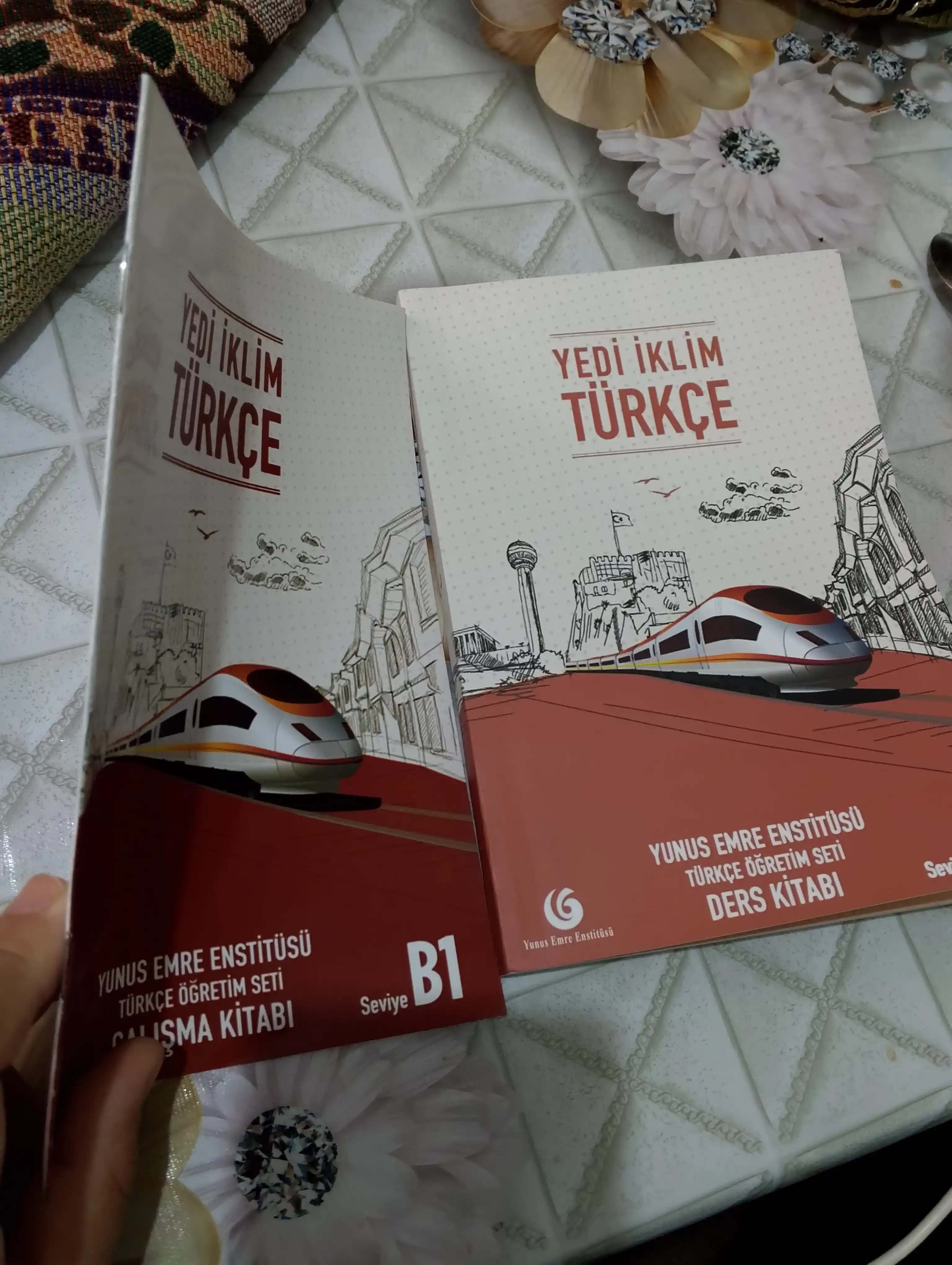 Yedi Iklim Turkce B1: Учебник турецкого языка с рабочей тетрадью
