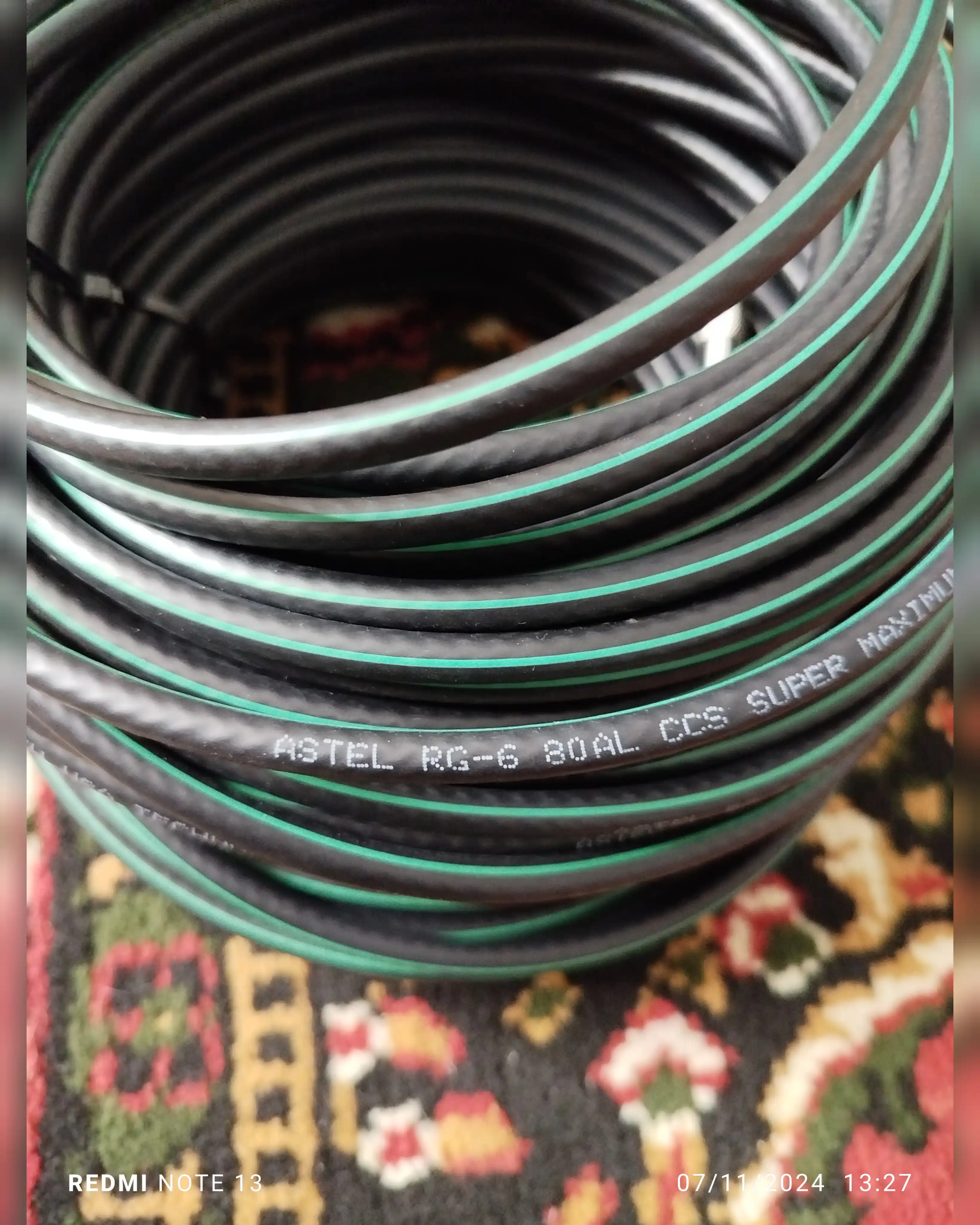 Televizor antenna va kabel televideniyasi uchun koaksial kabellar RG-6, TV kabel-shnur