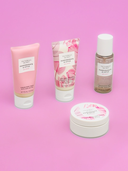 Sovg'a uchun toplam Victoria's Secret Pomegranate & Lotus Balance Starter Kit