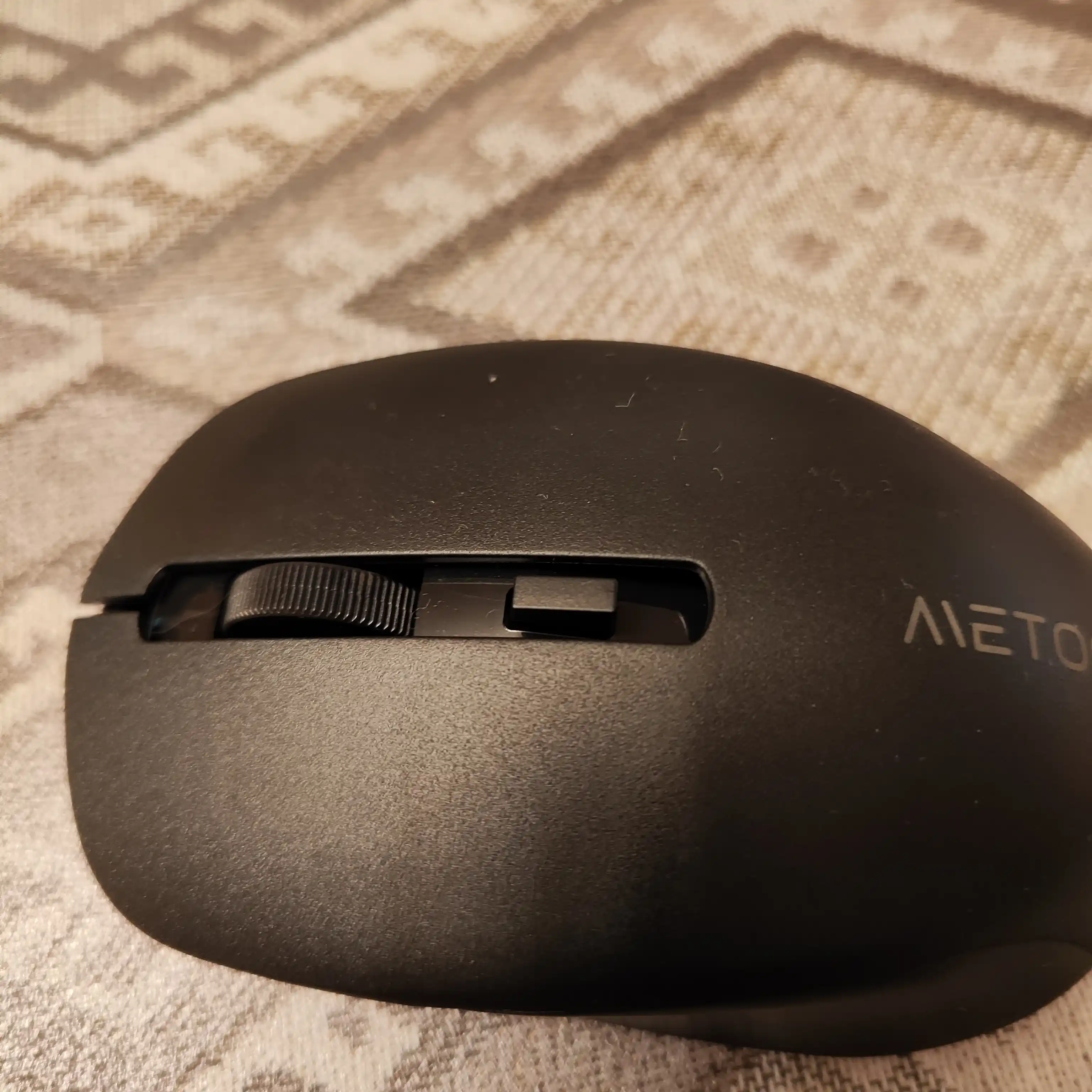 Simsiz va ovozsiz sichqoncha Metoo E0 2.4G, Bluetooth