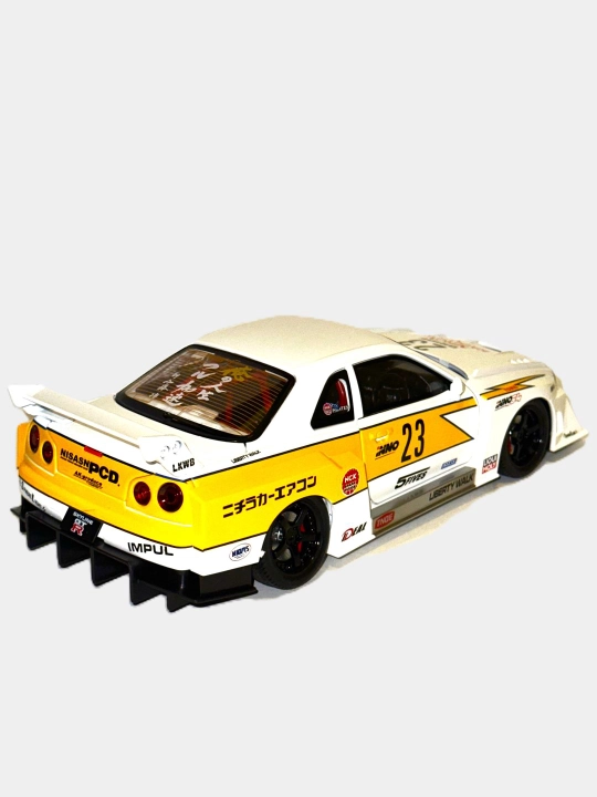 Металлическая игрушечная машинка Mercedes-Benz AMG 6.3, Nissan Skyline, "Jinlifang" 1:24