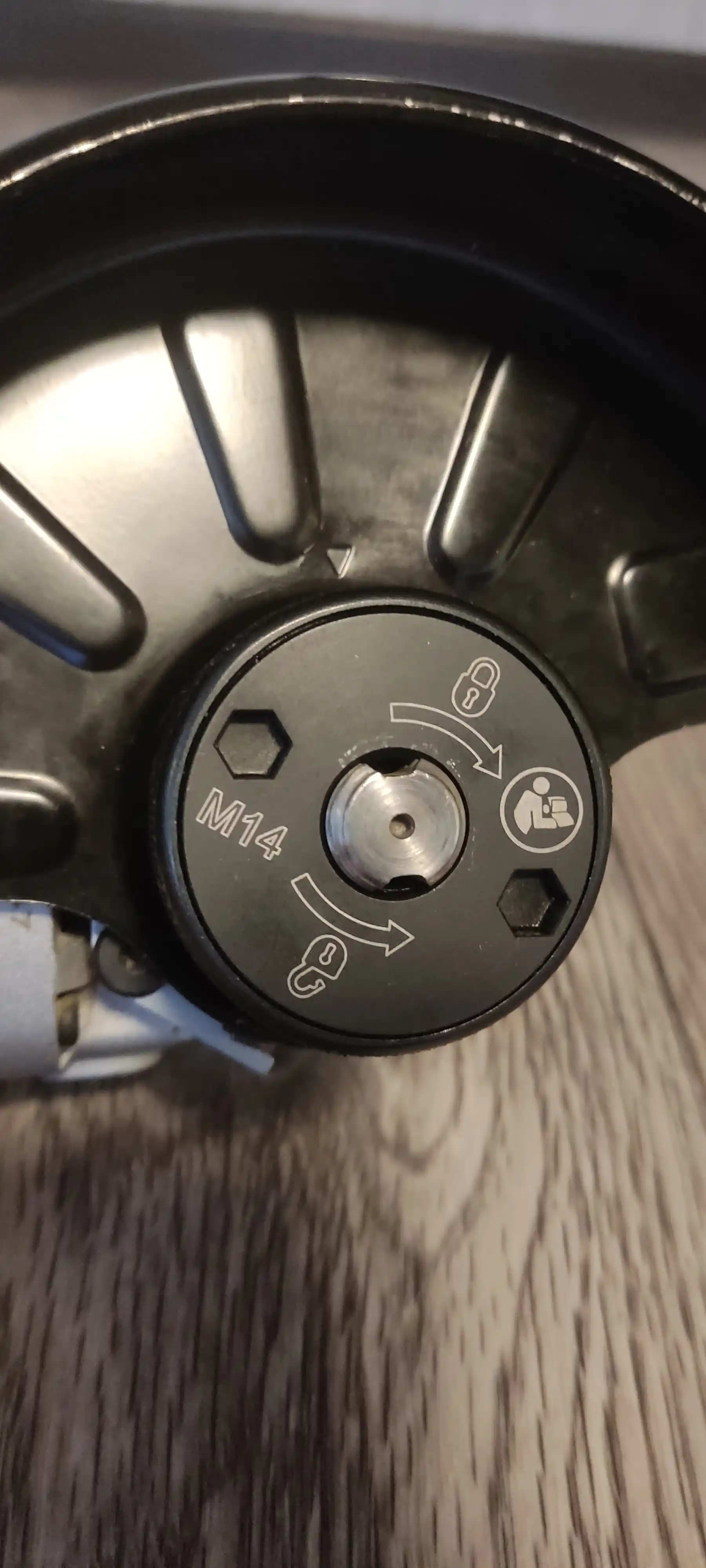 Yong'oqni bosish, DeWALT M14 DT3559-QZ