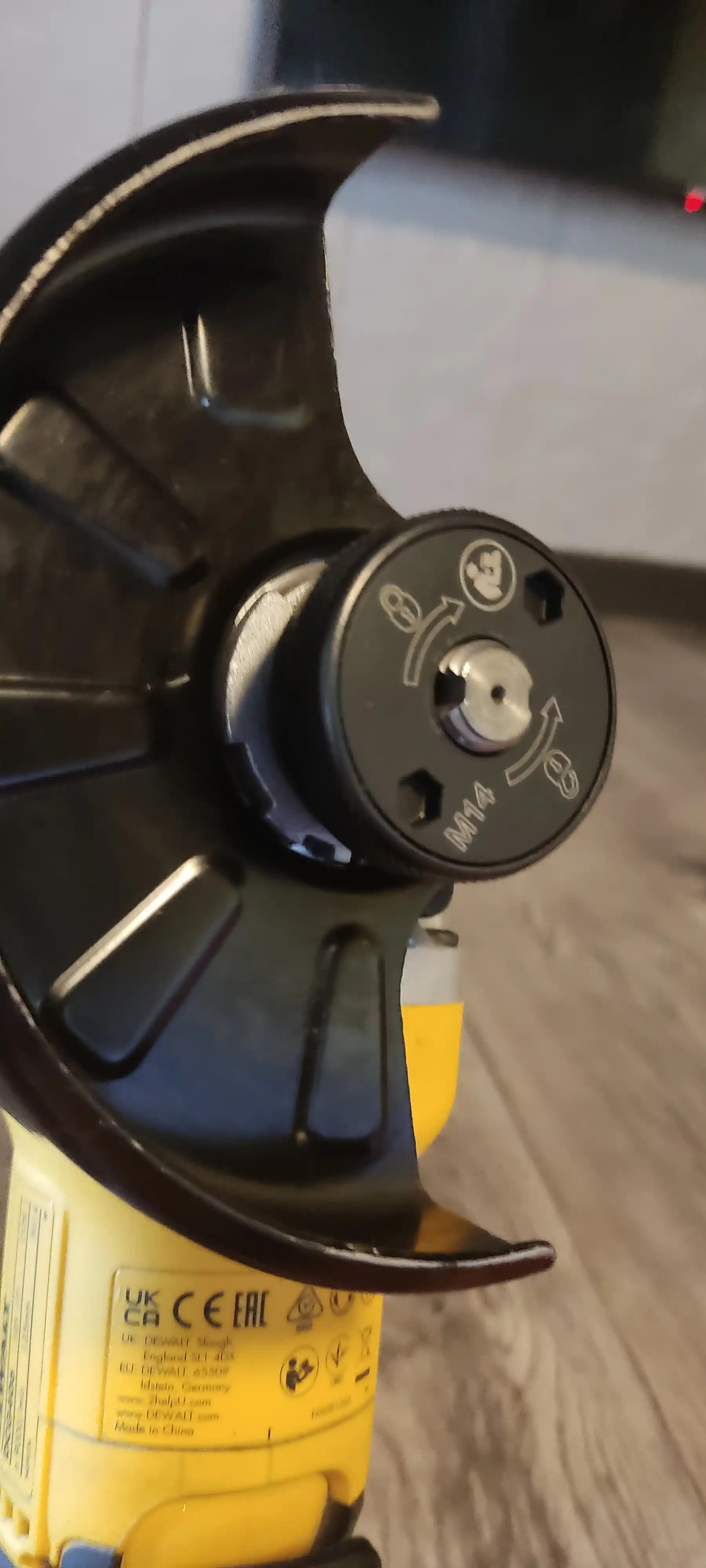 Yong'oqni bosish, DeWALT M14 DT3559-QZ