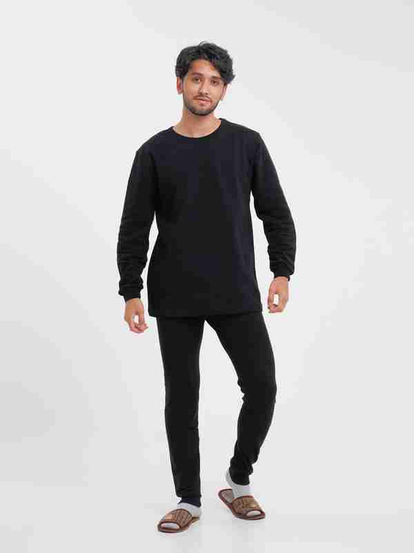 Qalin sonlarni yoygan ayollar shaxsiy fotosurati