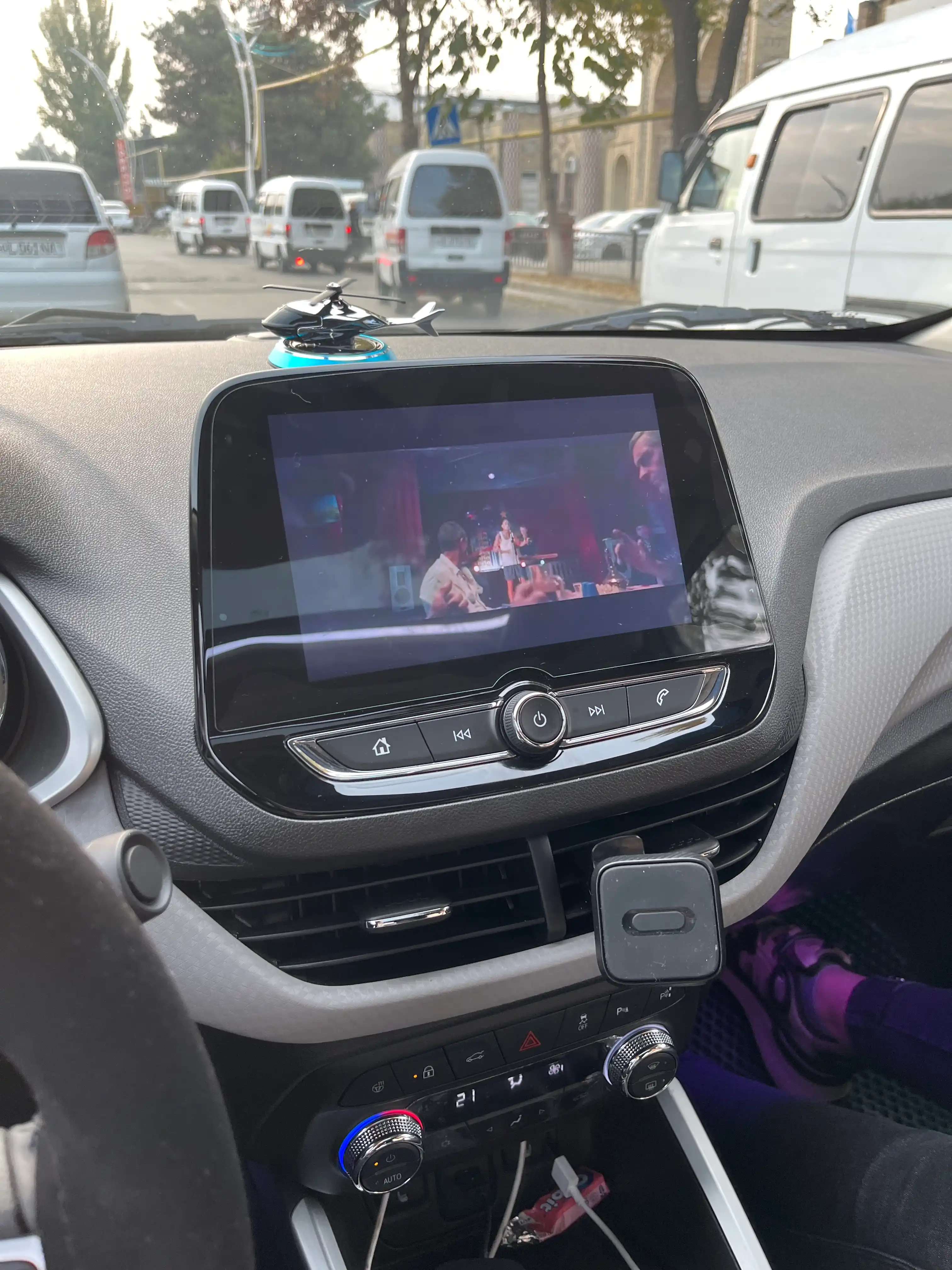 YouTube, Netflix va TikTok-ni qo'llab-quvvatlaydigan simsiz CarPlay