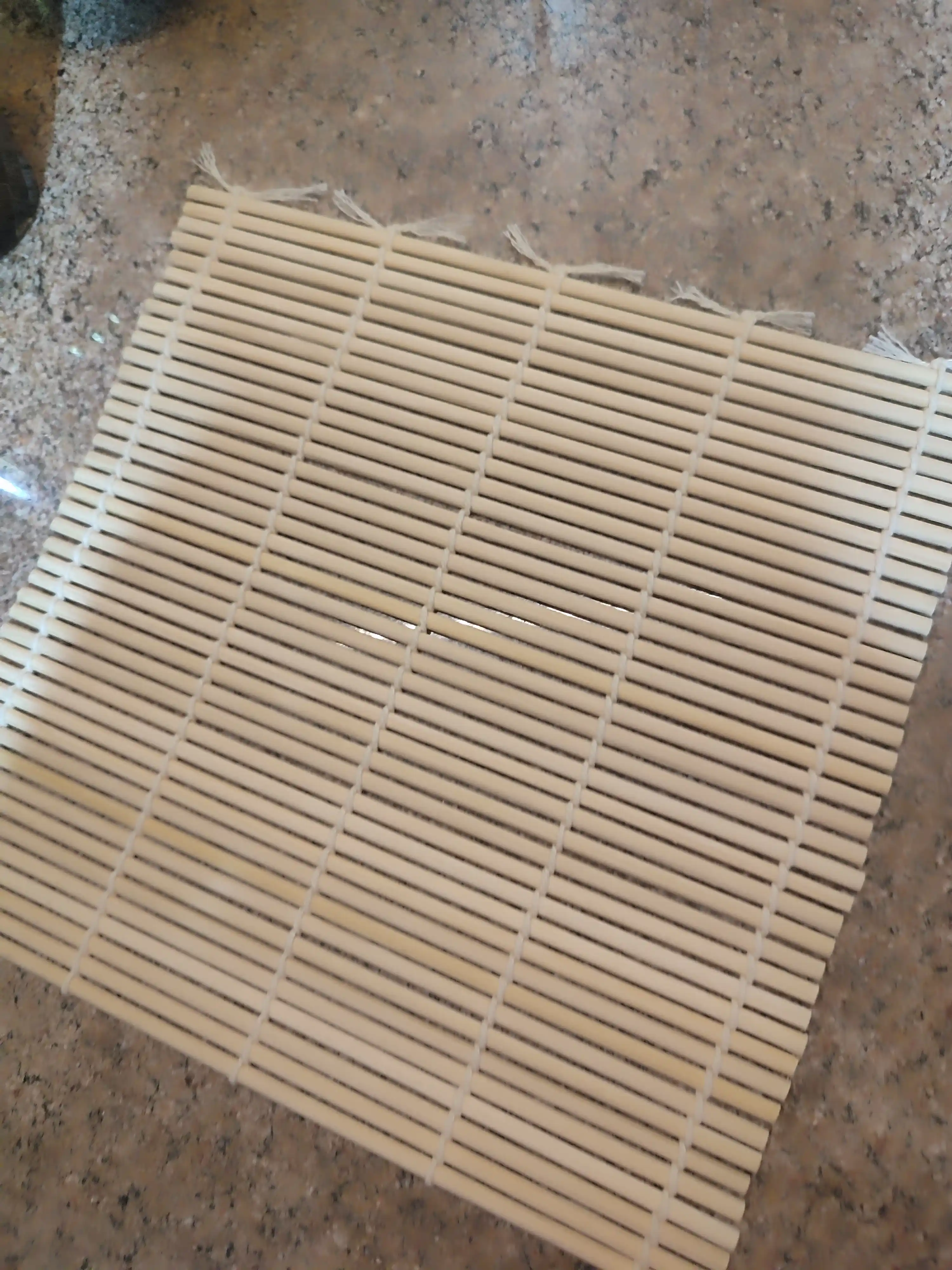 Rulon va sushi uchun bambuk gilamcha, sushi uchun bo‘yra, 24 * 24 sm