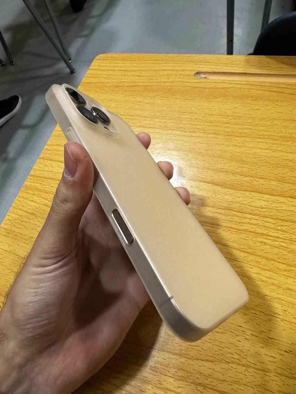 7 Milliard Air Skin g'ilofi, iPhone 15/16/17/Air/Pro/Pro Max uchun, ultra yupqa