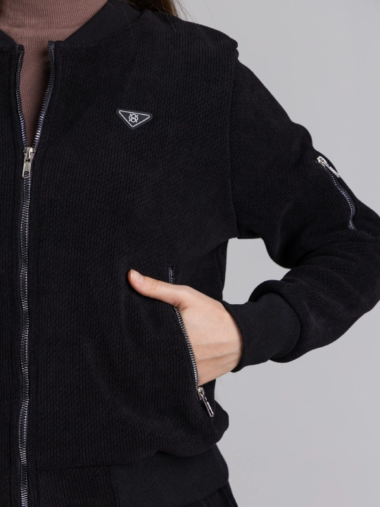 Bumbacel ayollar uchun bomber jaket va shimlar to‘plam