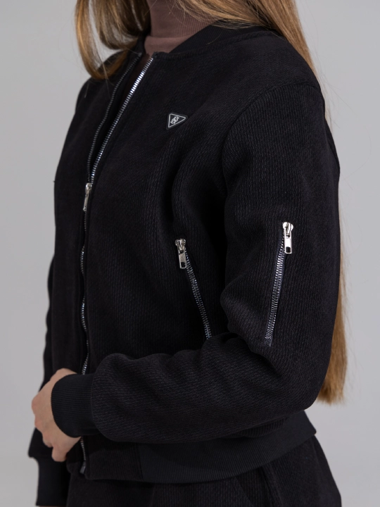 Bumbacel ayollar uchun bomber jaket va shimlar to‘plam