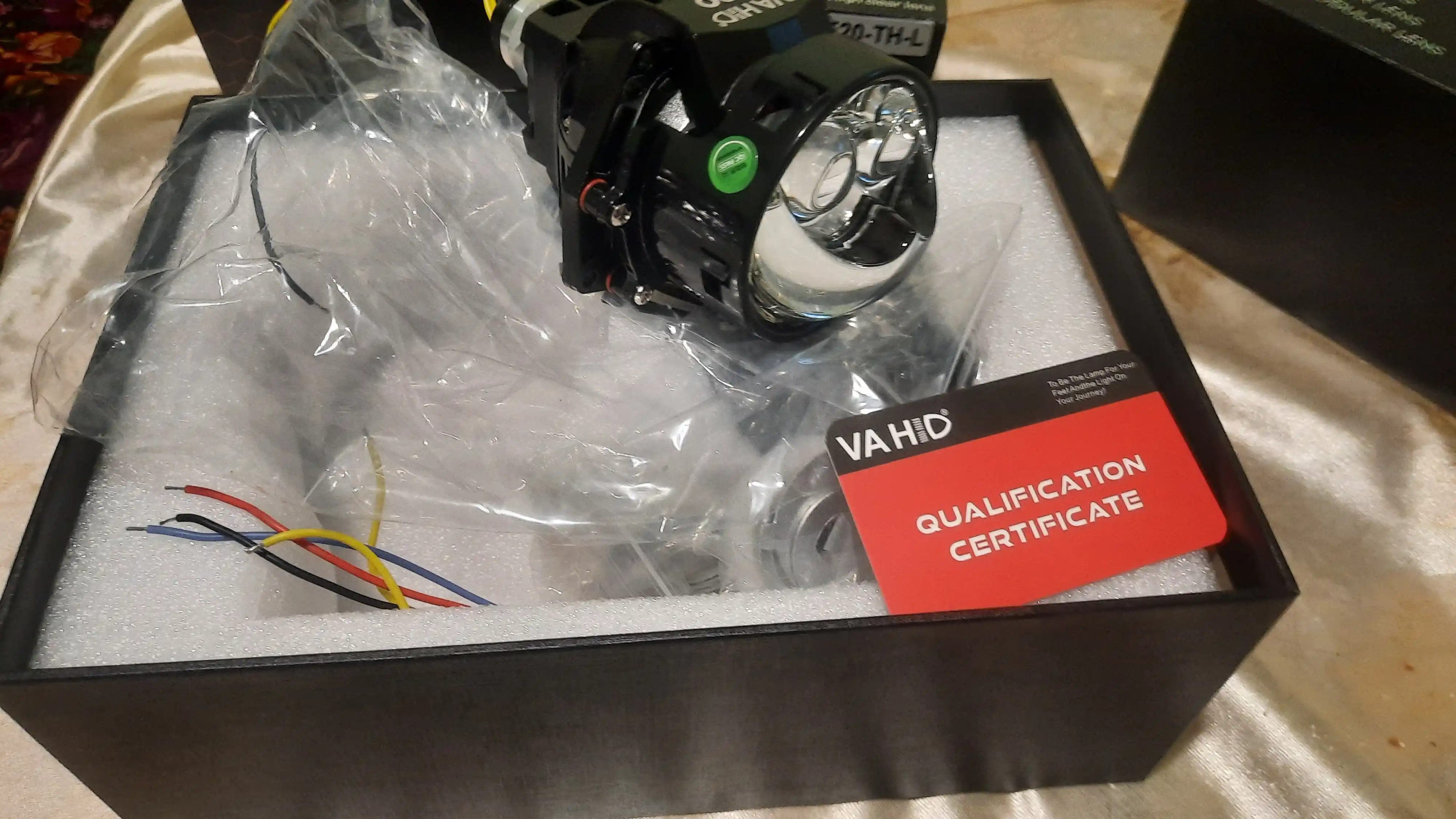 VAHID E20, BILED 3 dyuymli LED linzali faralar, universal, 12 V