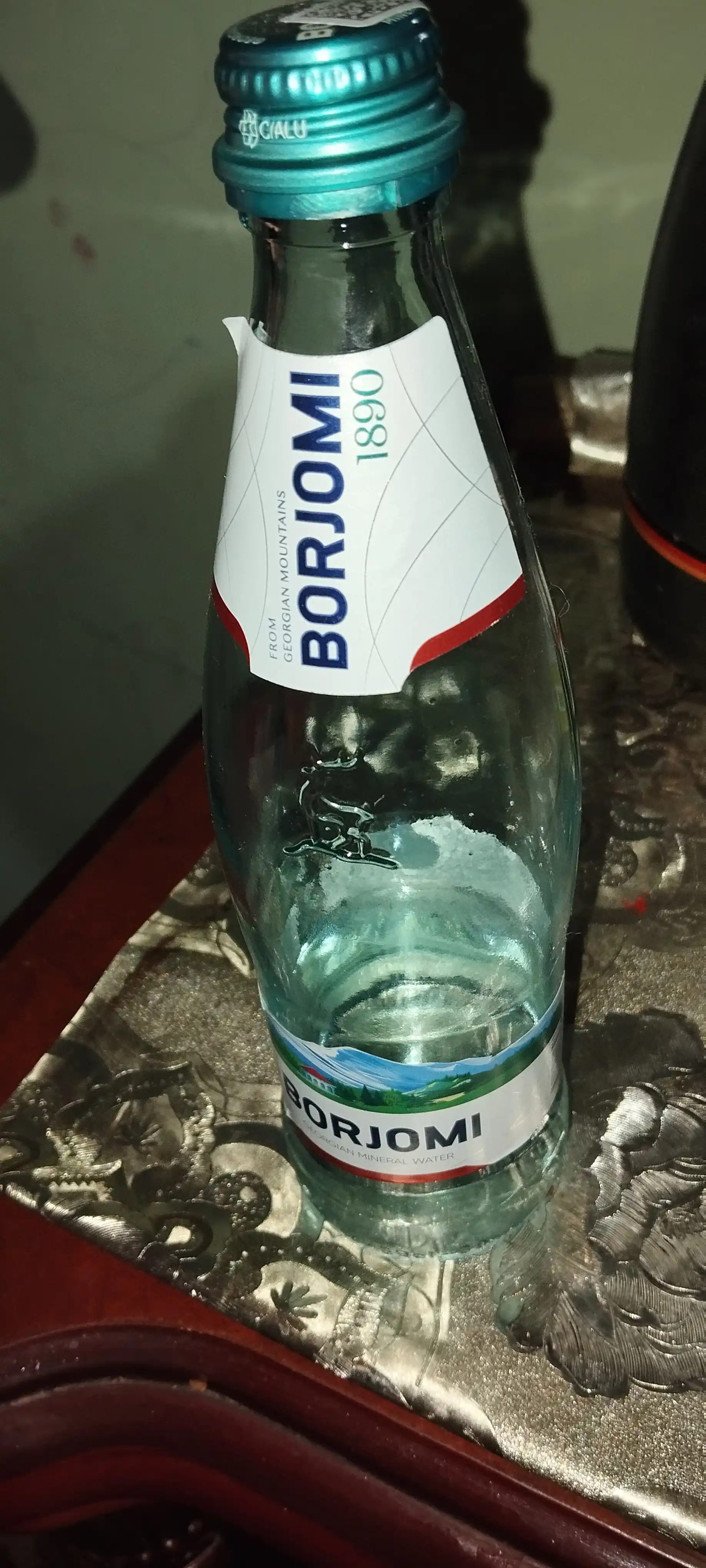 Минеральная вода Borjomi, стеклянная бутылка, 500 мл