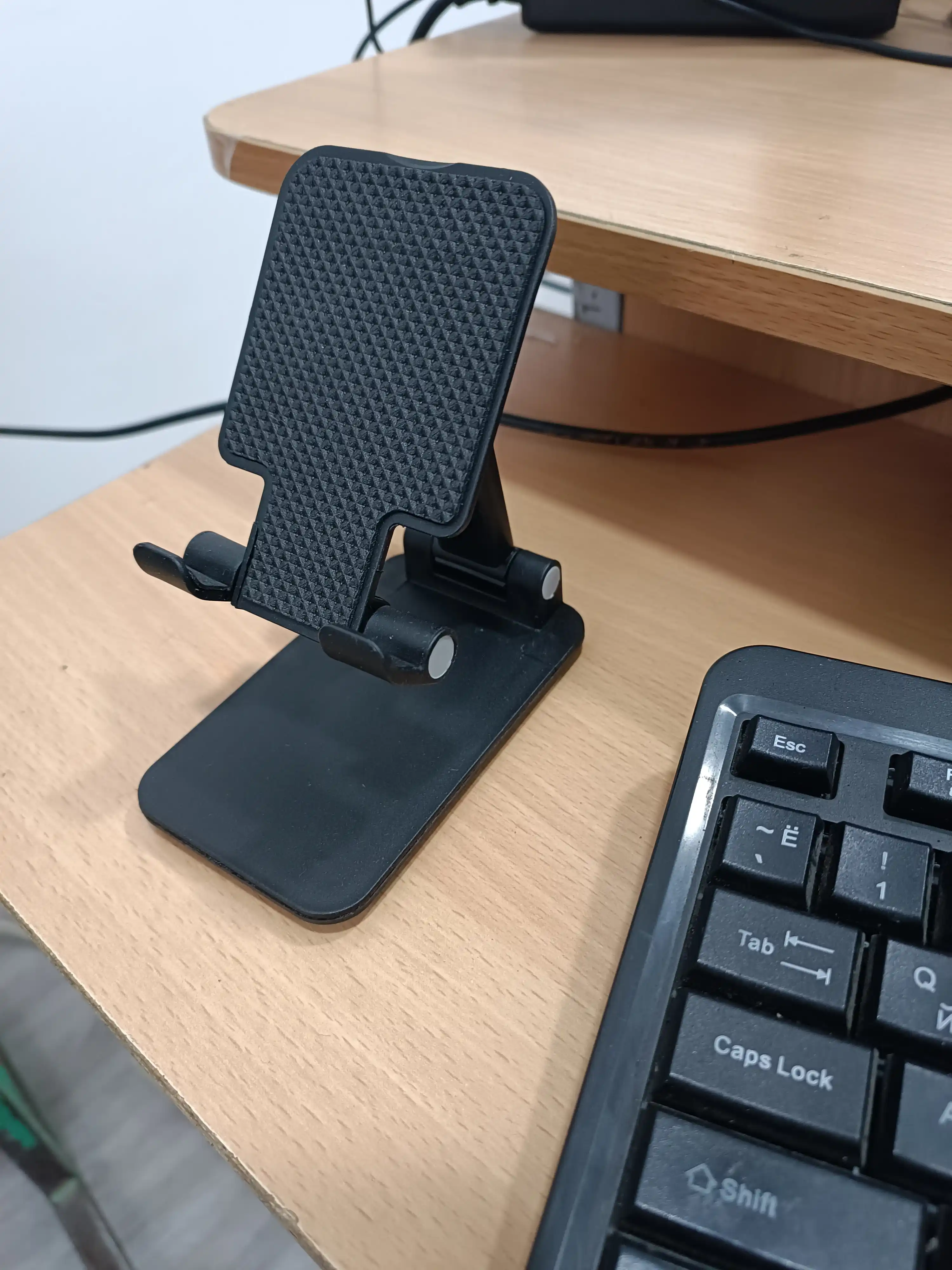 Telefon va planshet uchun ushlagich, sozlanadigan, yig'iladigan
