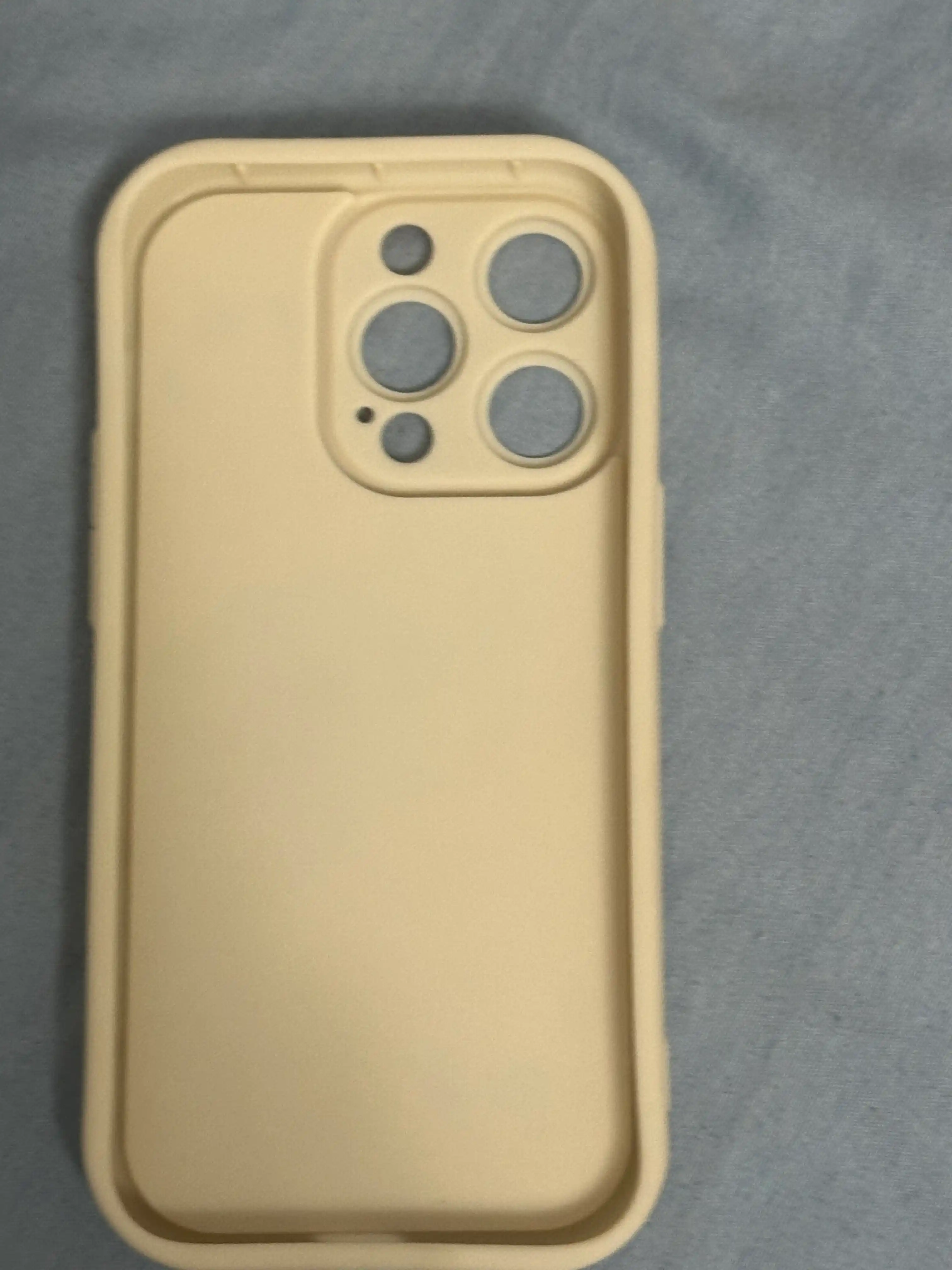 Чехол на iPhone 11, 12, 13, 14, 15 Pro, силиконовый