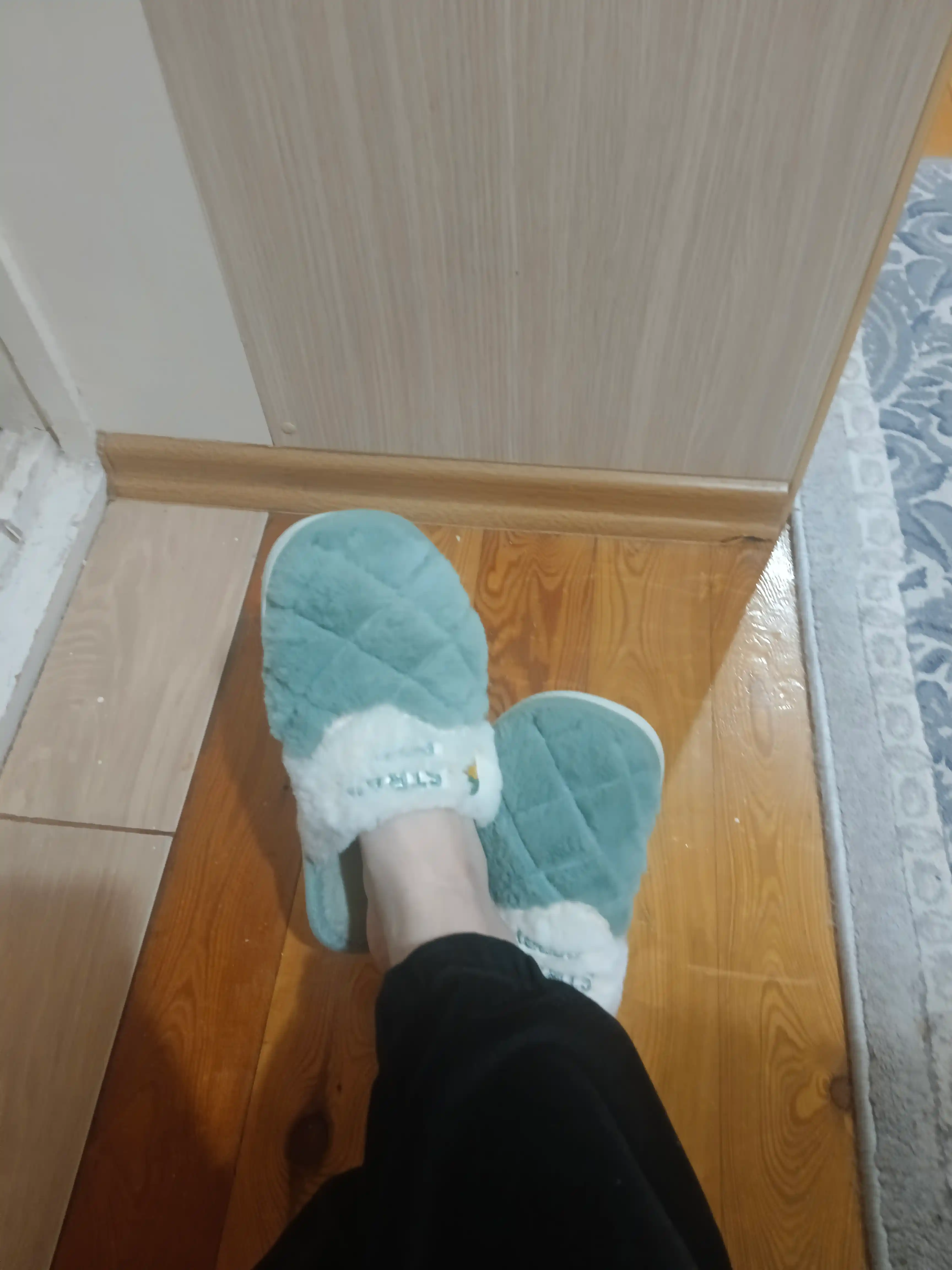 Домашние тапочки для женщин
