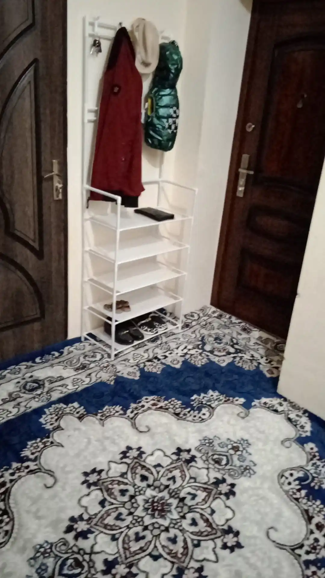 2.5 x 3.5 metrli, uy va xonadon uchun gilam, yumshoq, o‘lchami 250 * 350 sm
