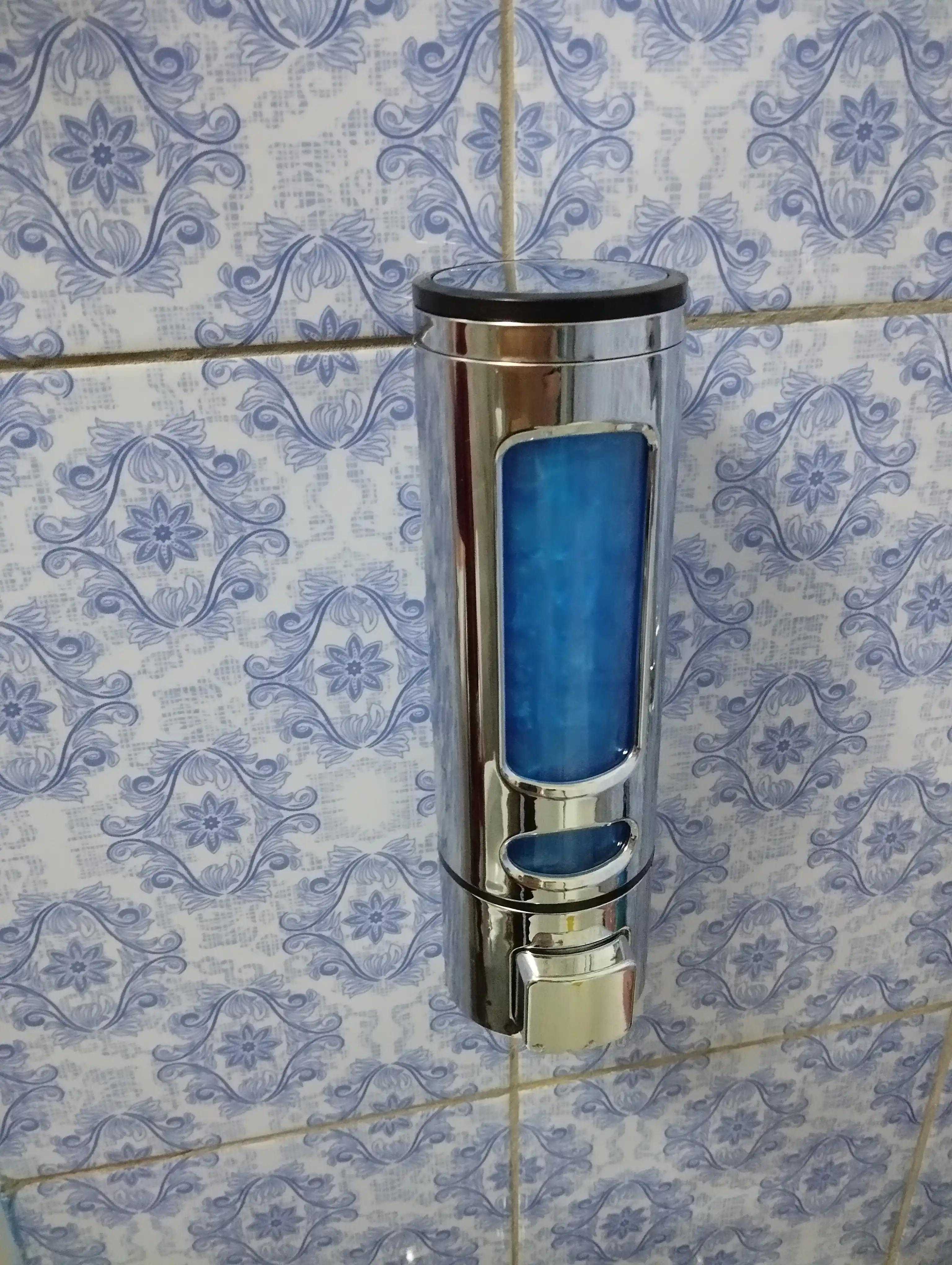 Suyuq sovun uchun dispenser, 400 ml