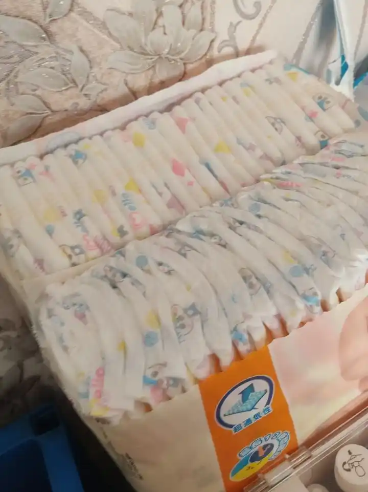 Yangi tug'ilgan chaqaloqlar uchun tagliklar Mello, L 9-14 kg, 54 dona