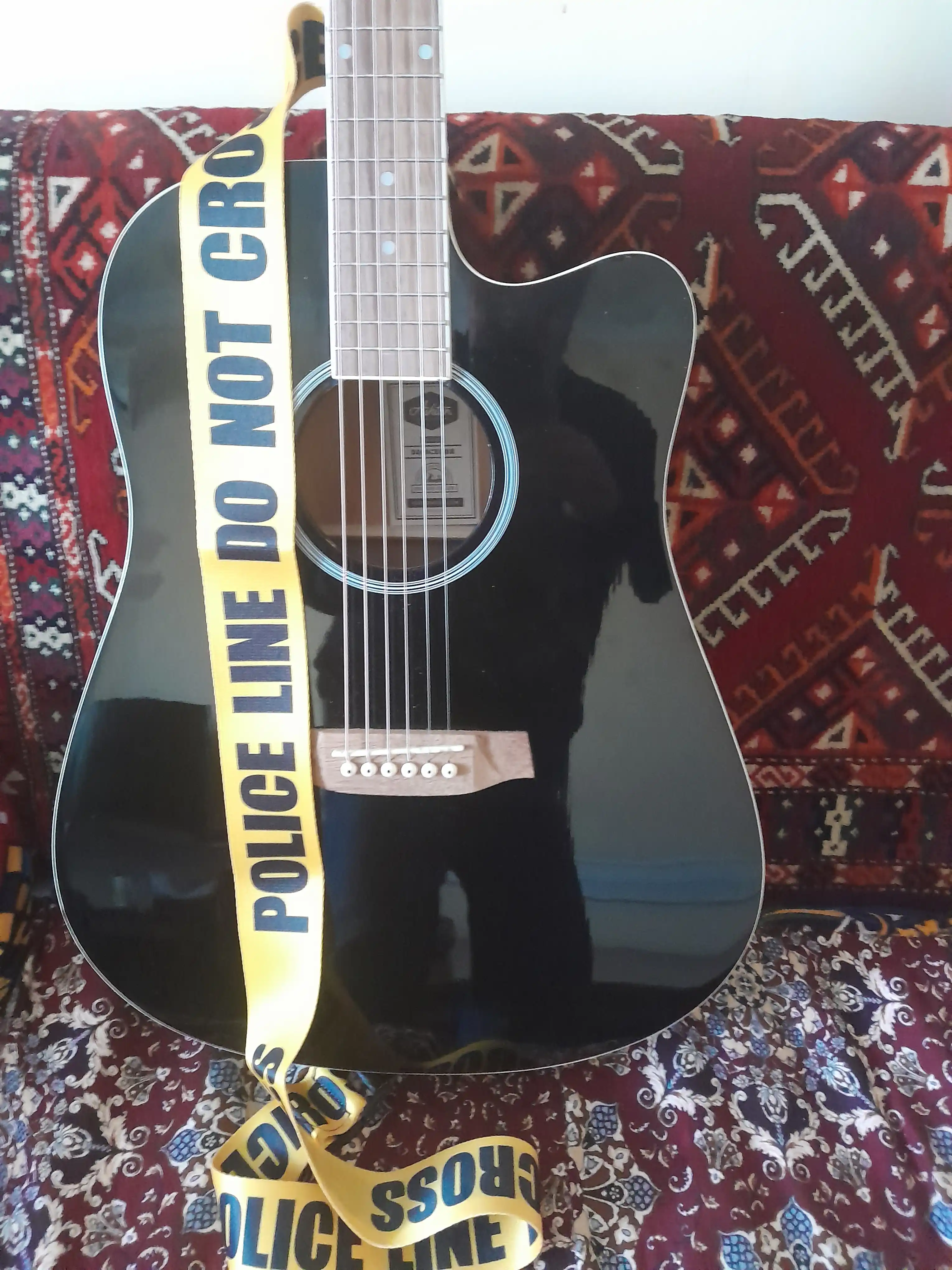 Akustik gitara Ashton D20 s CEQ BK, qattiq yuqori drednout, elektr
