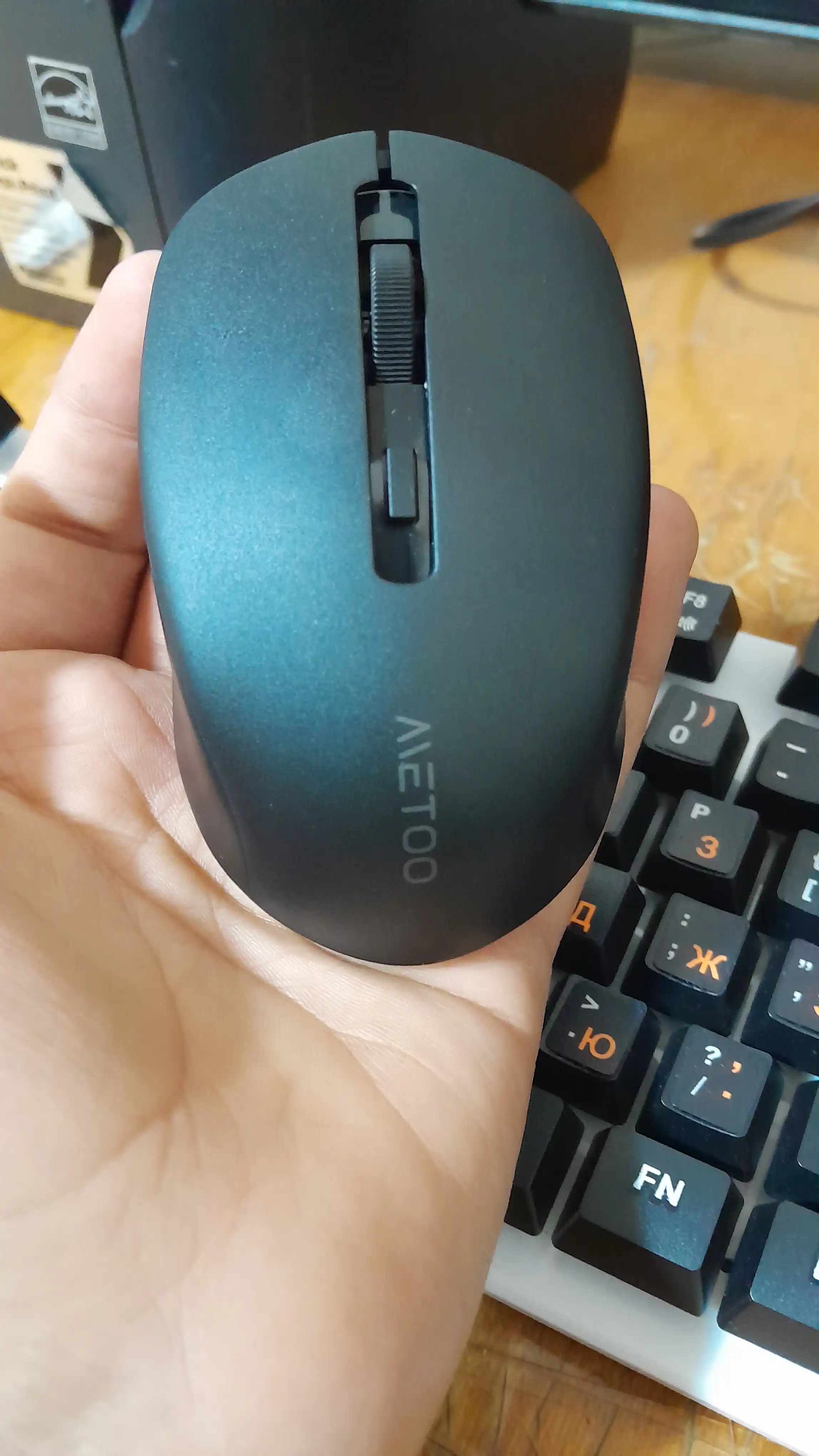 Simsiz va ovozsiz sichqoncha Metoo E0 2.4G, Bluetooth