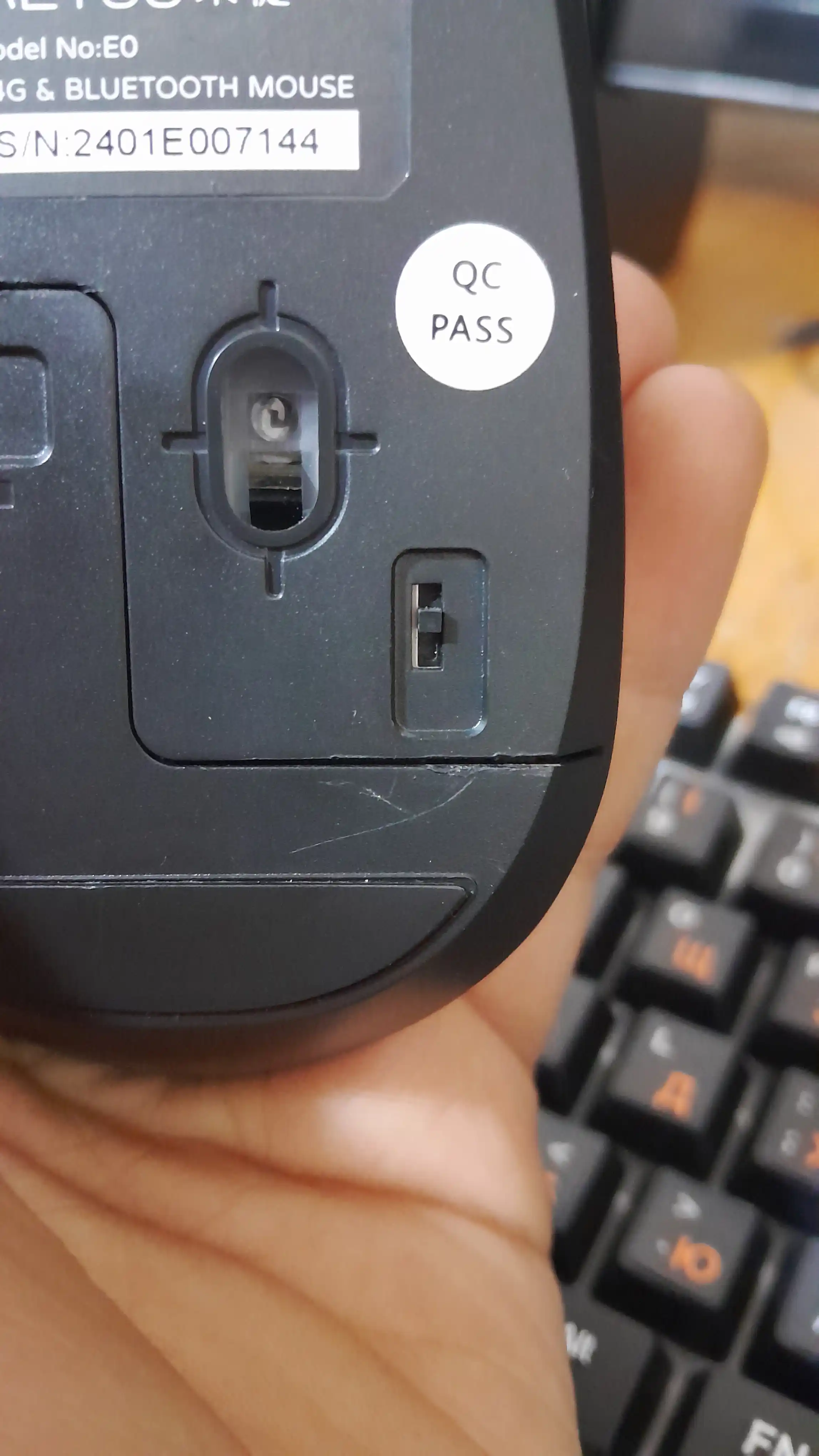 Simsiz va ovozsiz sichqoncha Metoo E0 2.4G, Bluetooth