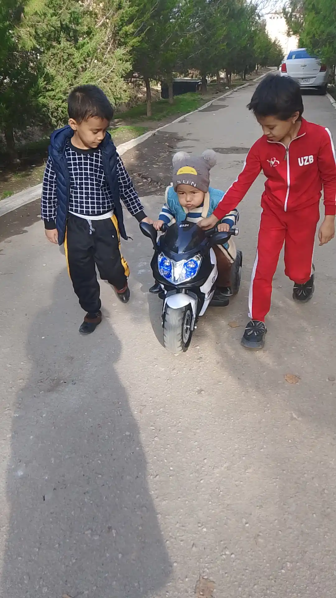 Bolalar elektr transporti, elektromototsikl, elektromobil, kvadrotsikl