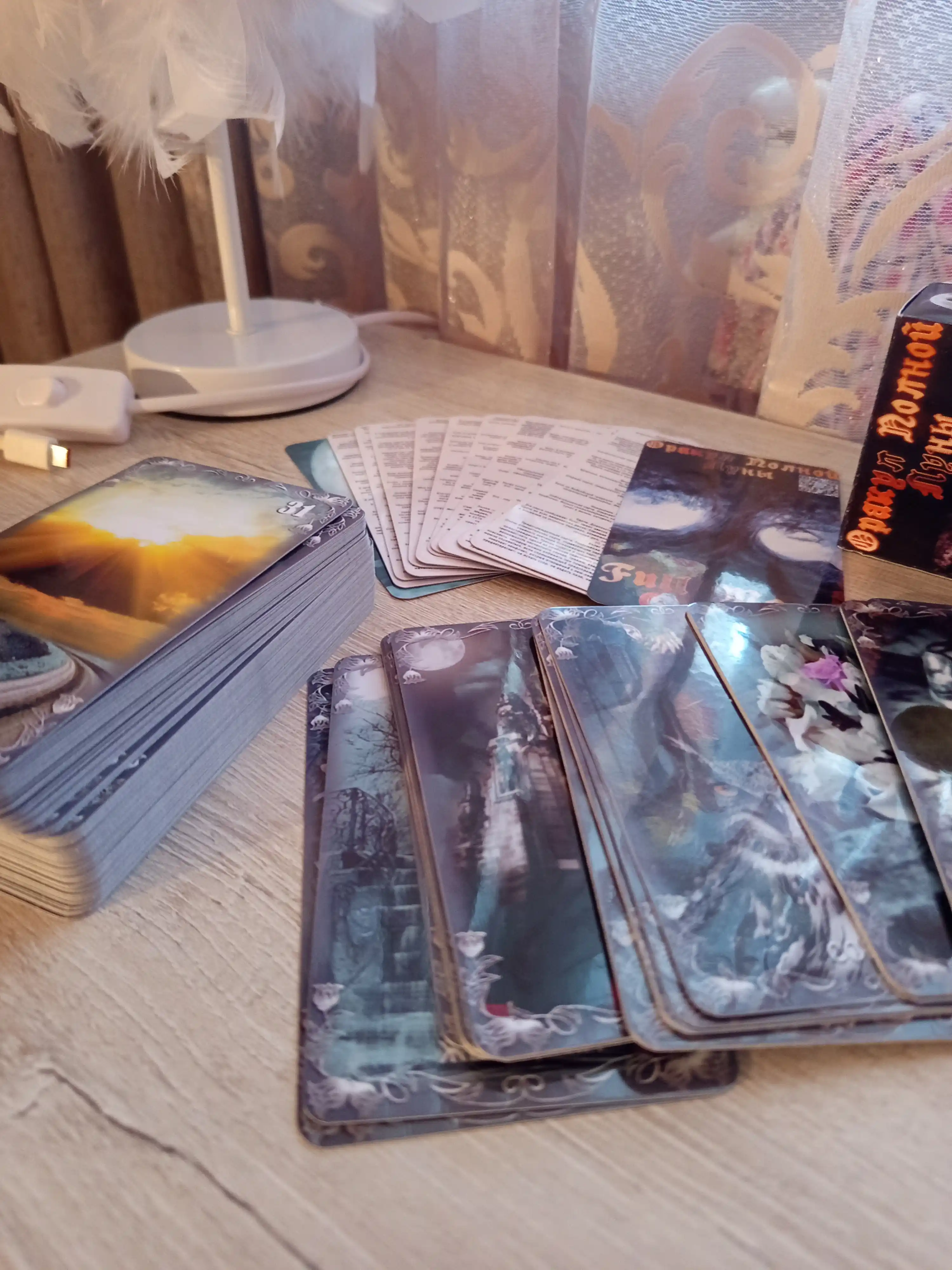 Taro Oracle Full Moon 120 ta karta, laminatlangan, ta'lim folbinlik klassik kartalari
