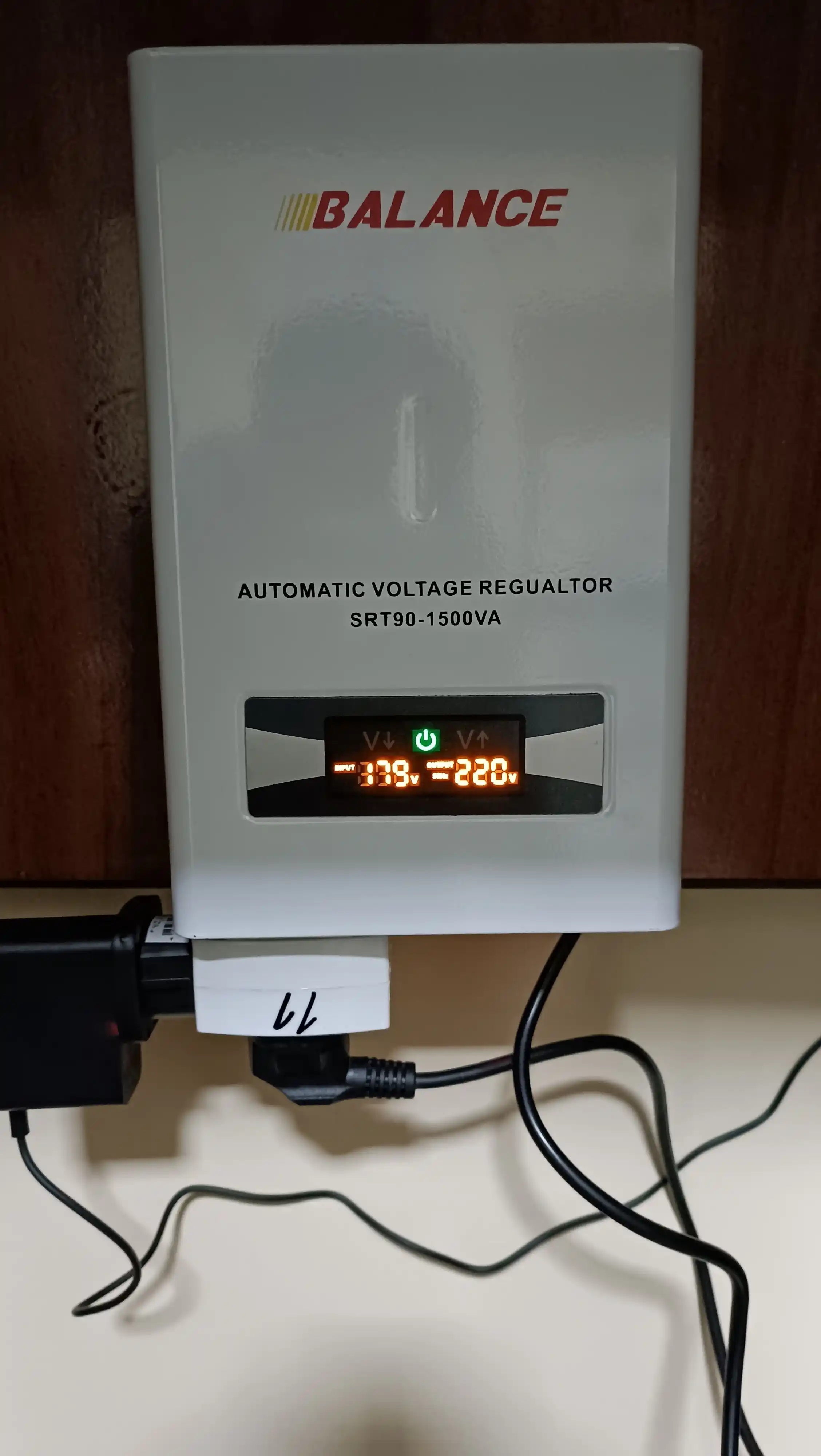 Stabilizator Releli 1500VA 95-275V Balance